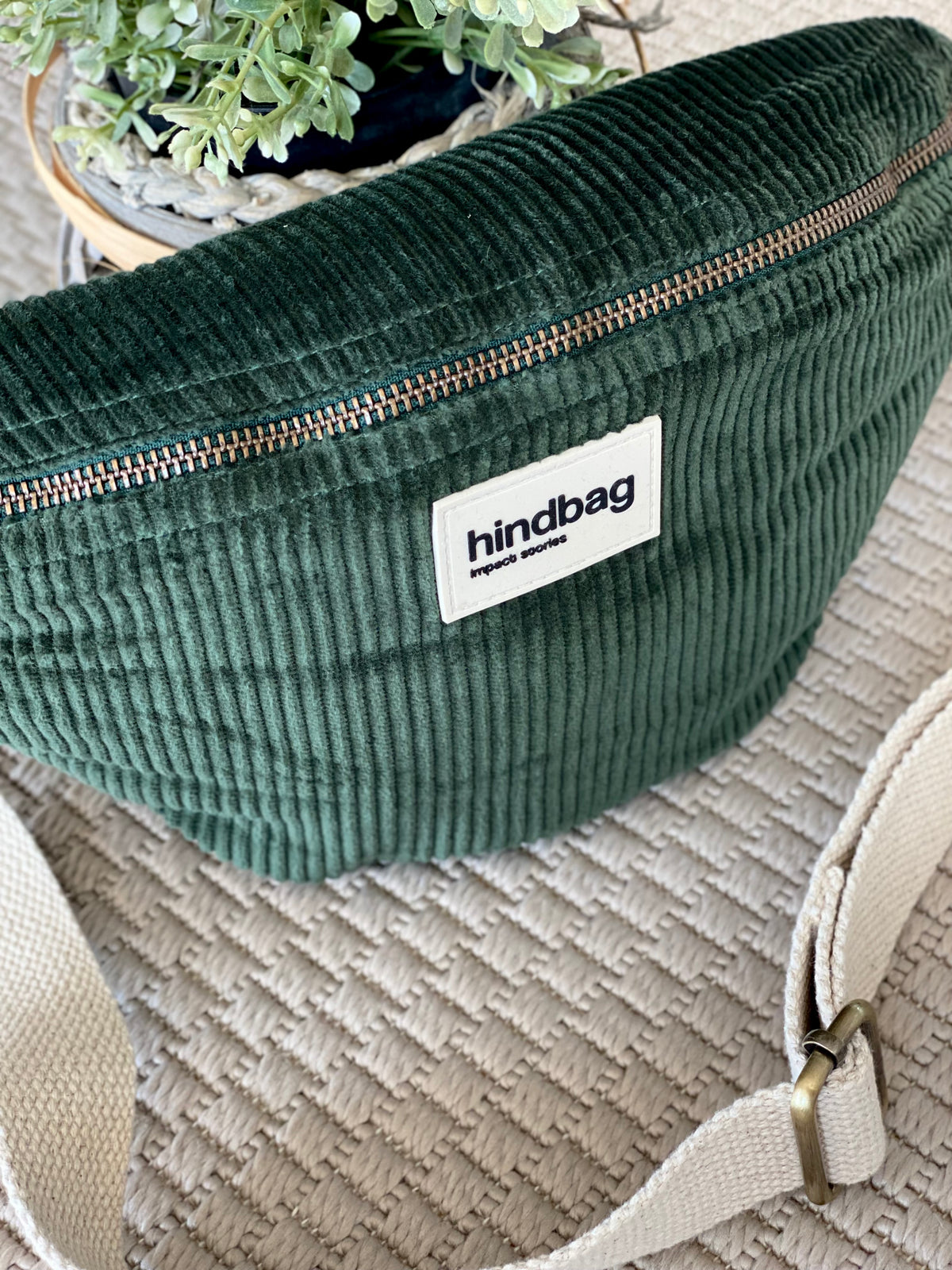 HINDBAG OLIVIA- Sac banane Velours Vert Sapin