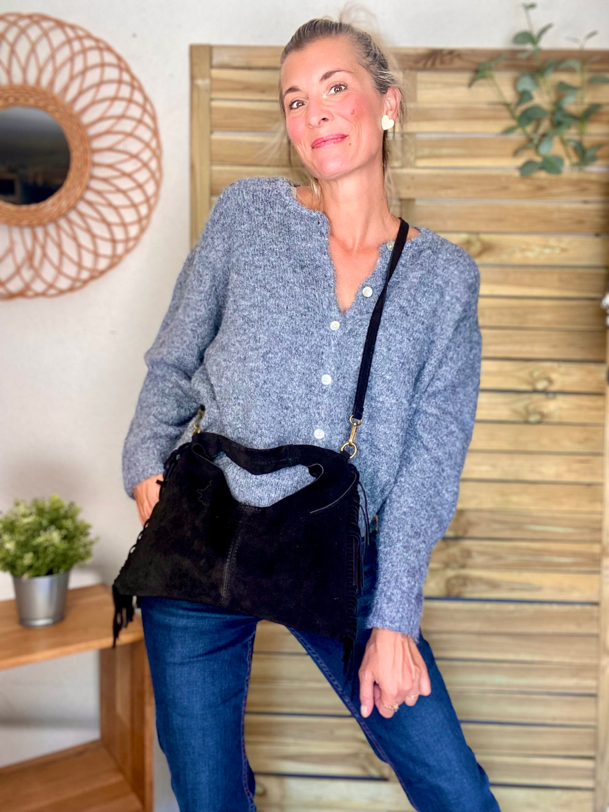 Sac hobo en cuir daim avec franges AARON - Noir - DÉSTOCKAGE