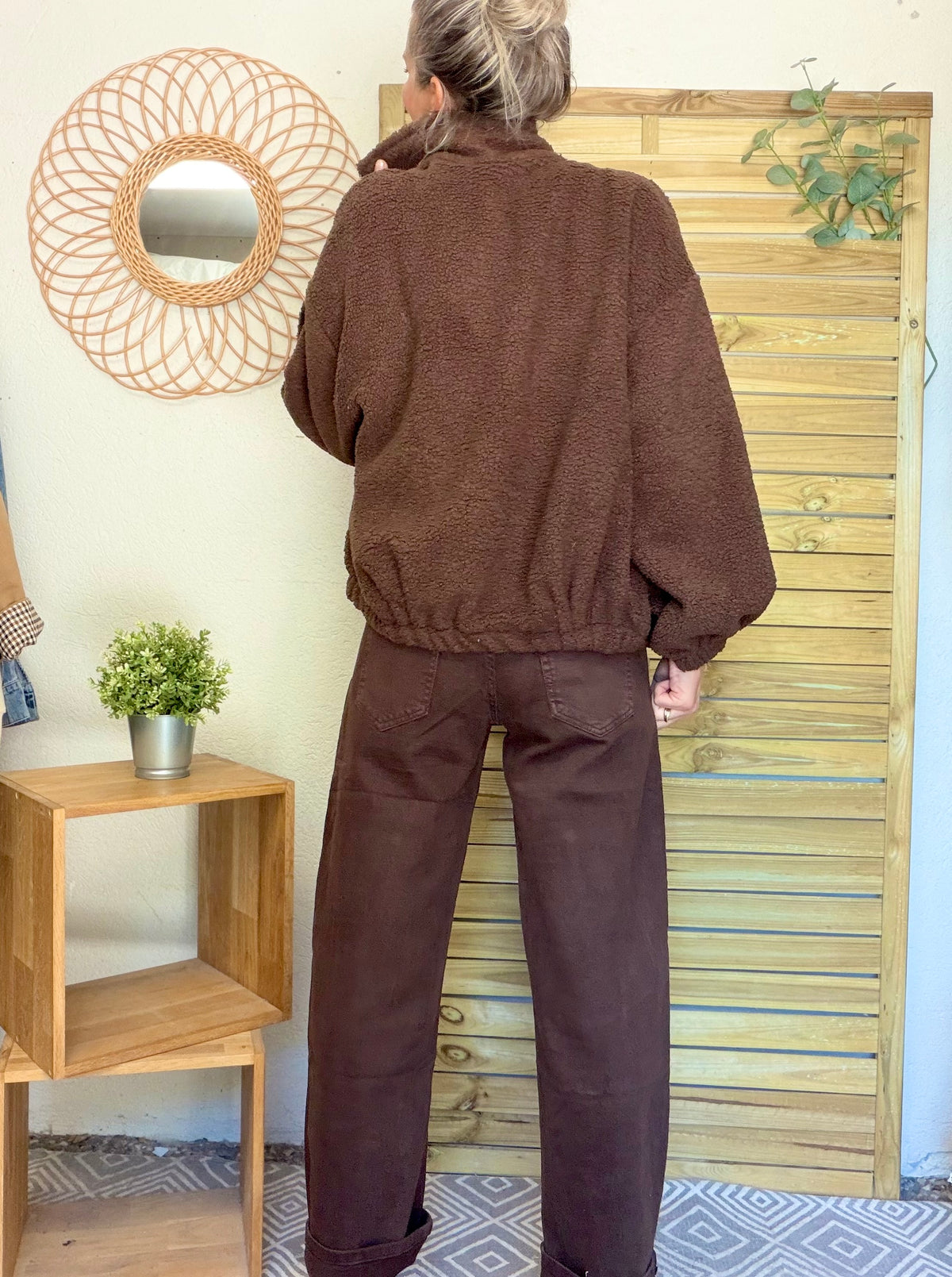 RÉASSORT PRÉVU MI NOVEMBRE • Pantalon Jean coupe barrel LÉON Chocolat