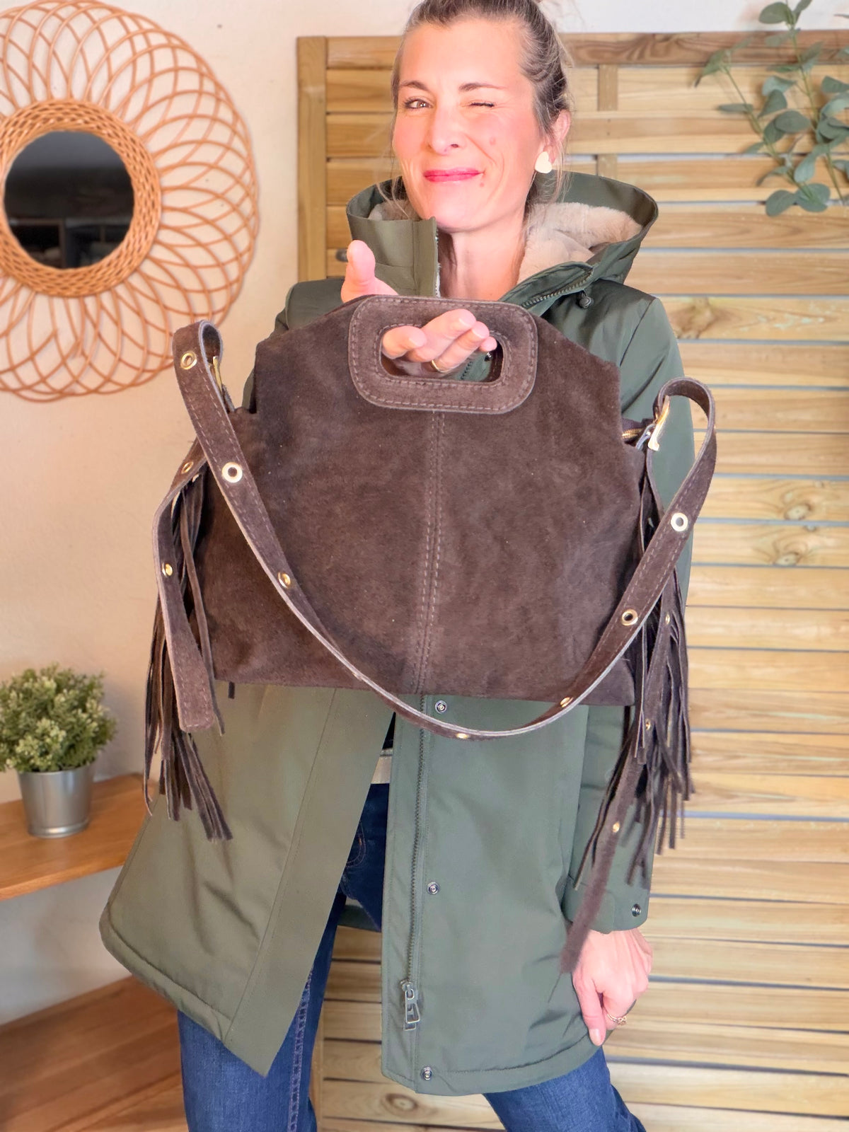 Sac en cuir daim avec franges LOGAN - Chocolat