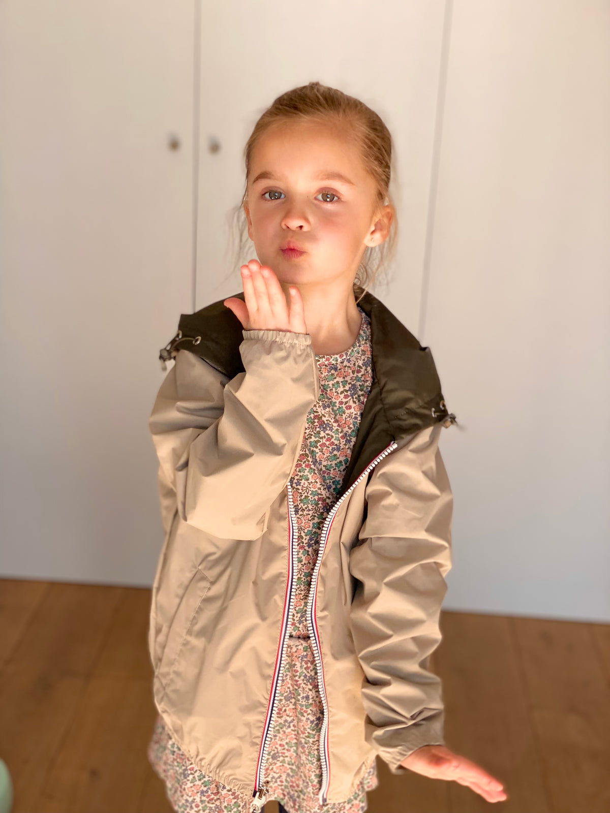 LAURA JO - Imperméable réversible léger GARANCE KIDS enfant (mixte) - Kaki / Beige • DÉSTOCKAGE sur Taille 6 ans