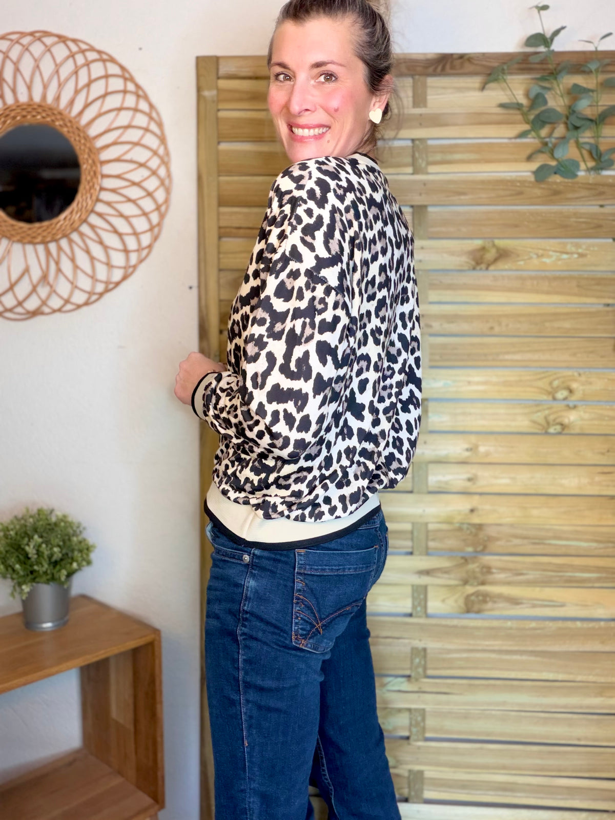 Sweat imprimé Léo 🐆 ÉGLANTINE