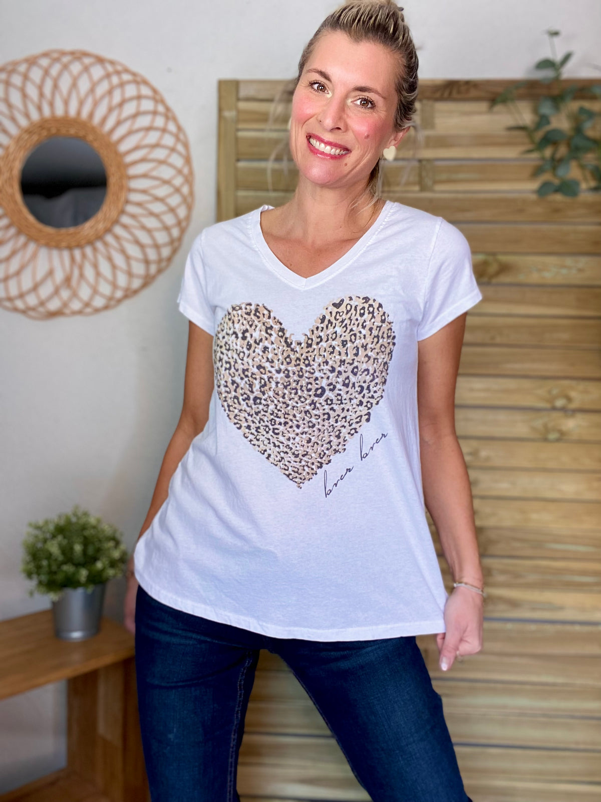 Tee shirt grand coeur léo et strass 💛🐆 THALIA Blanc - FIN DE SÉRIE