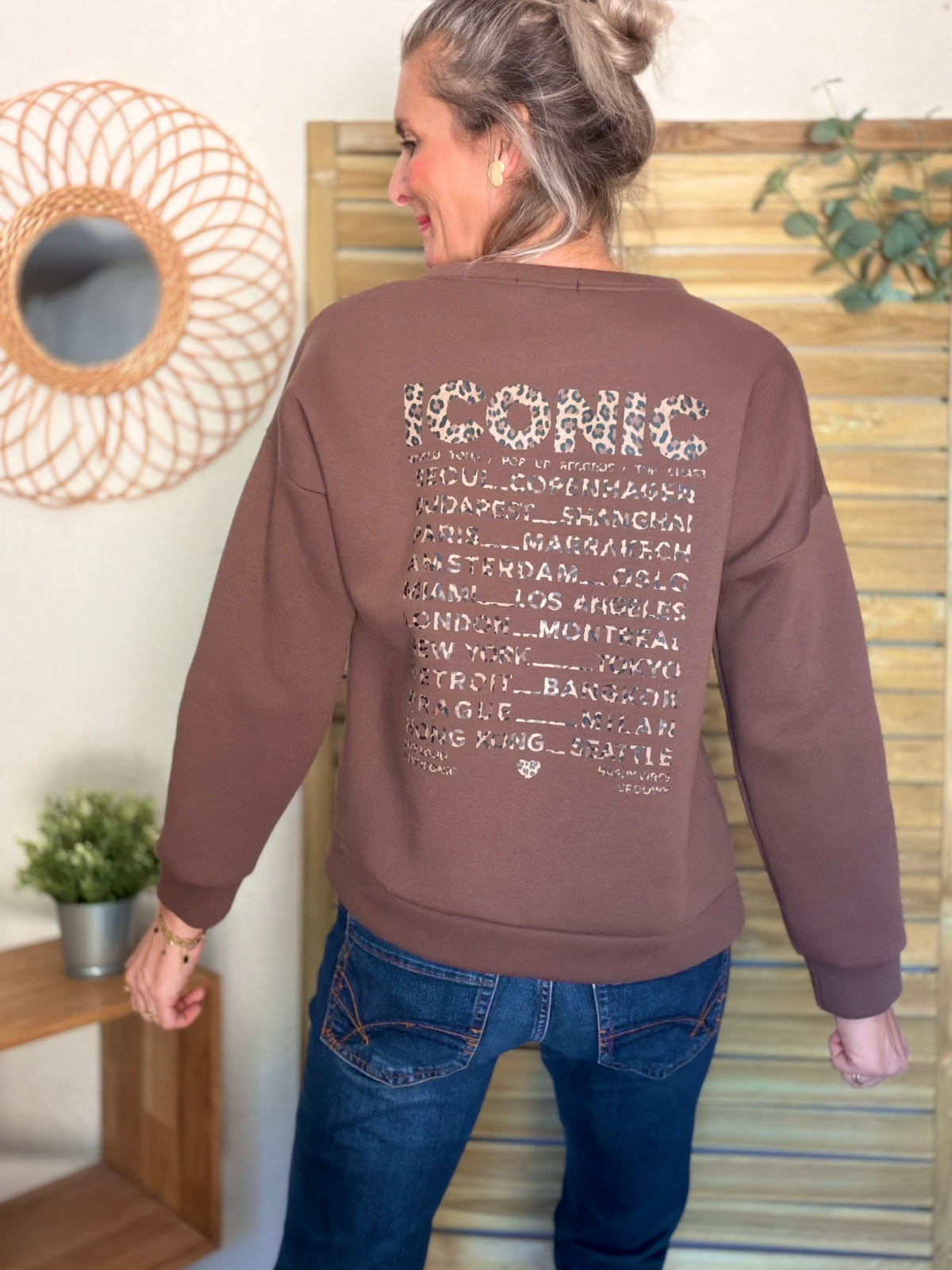 Sweat ICONIC Léo molleton ISALINE - Chocolat