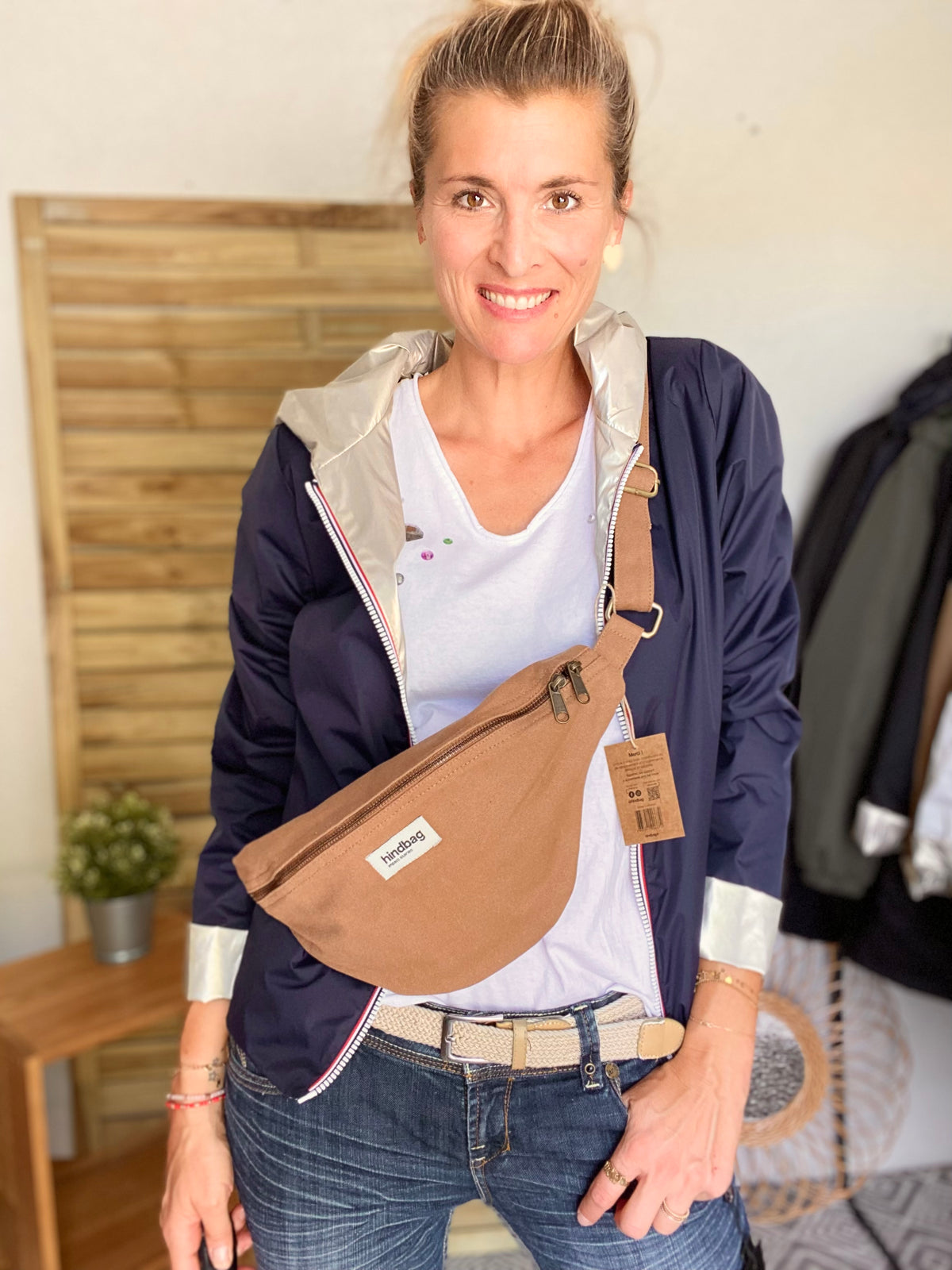 HINDBAG SASHA - Sac banane Cannelle