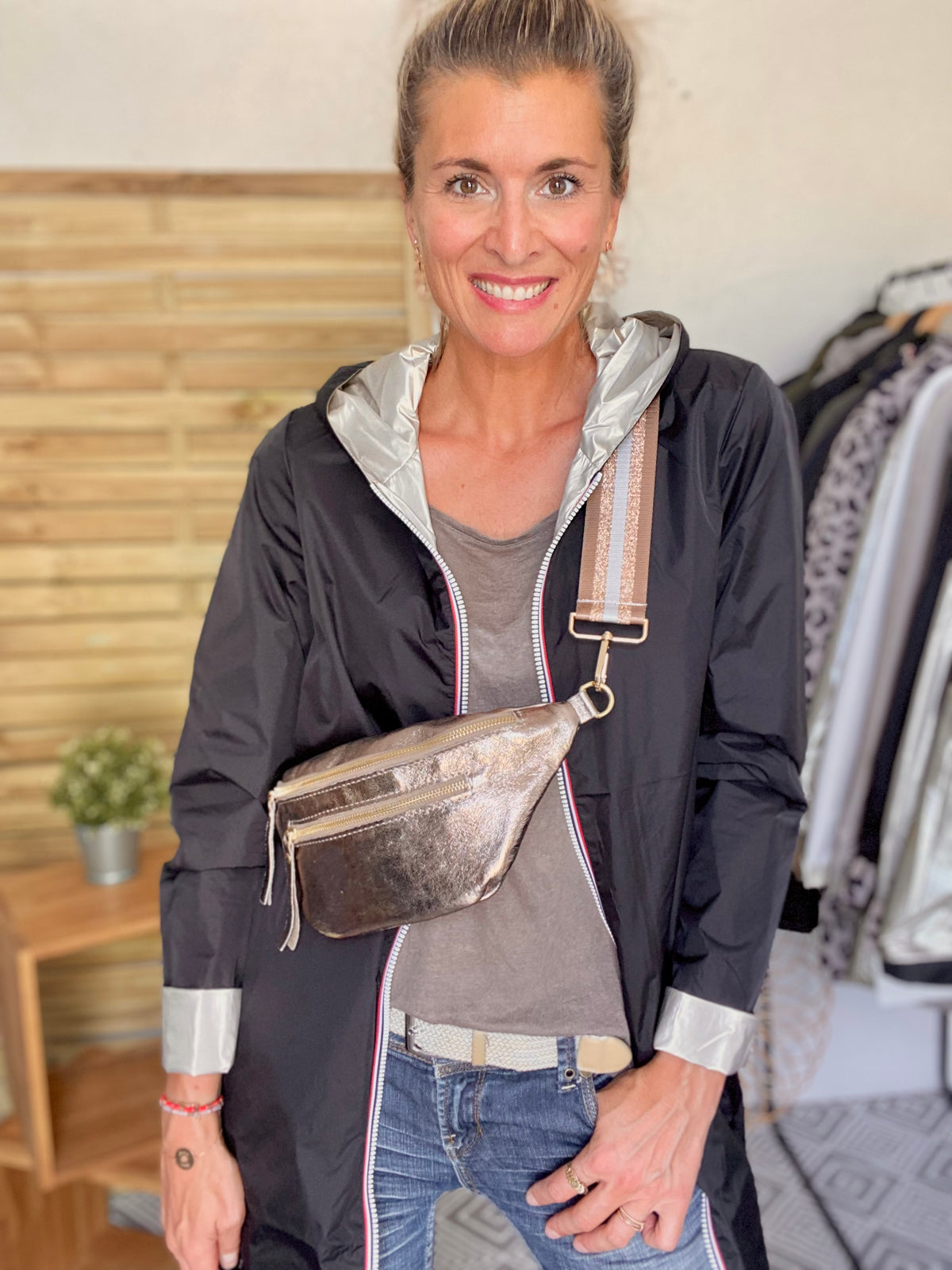 Sac banane en cuir irisé ERYN - Bronze (9 coloris)
