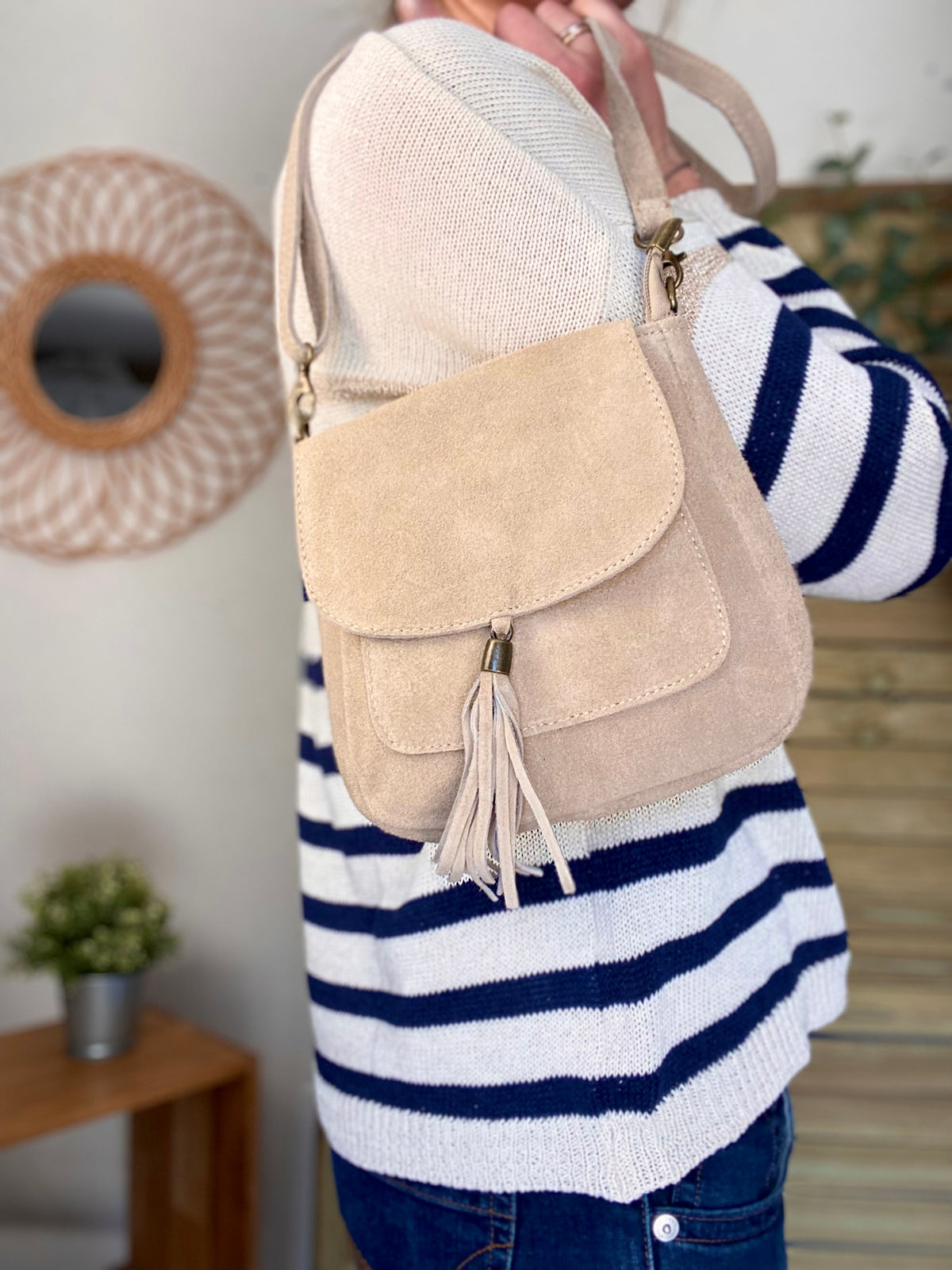 Sac bandoulière en cuir daim HORTENSE - Beige - FIN DE SÉRIE