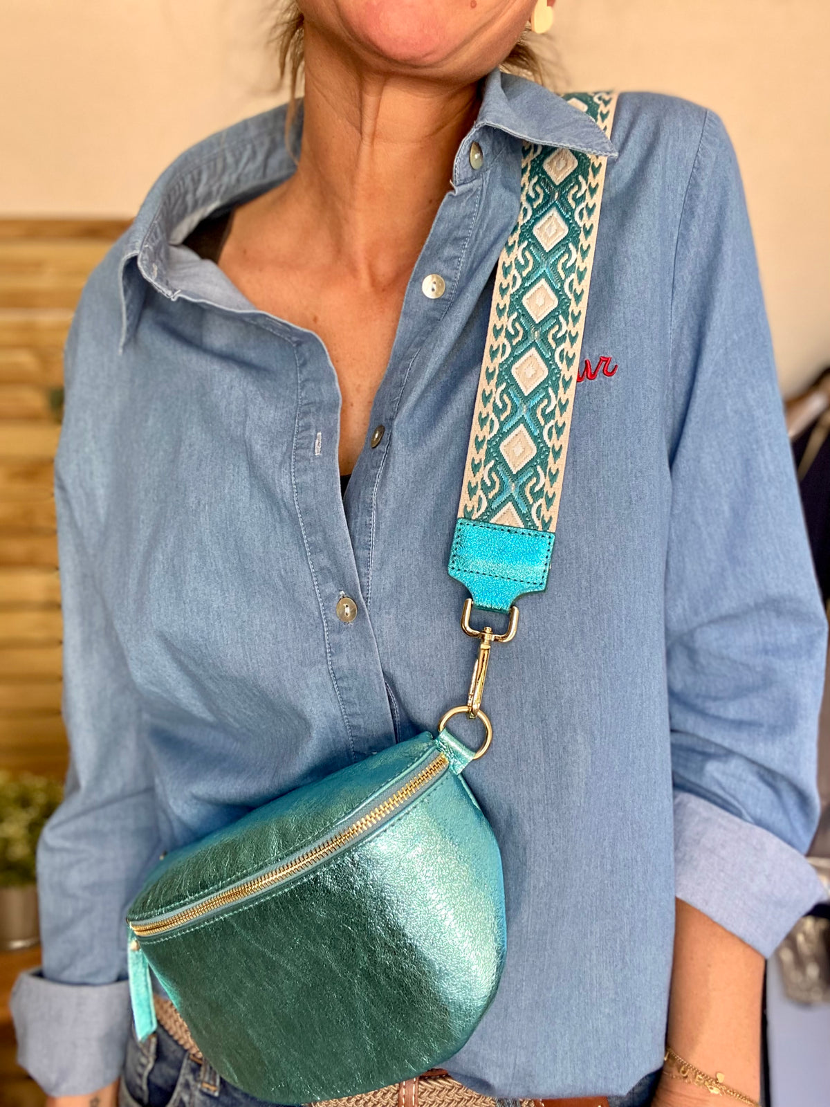 Sac banane M en cuir irisé 24cm ROMY Turquoise (12 coloris)