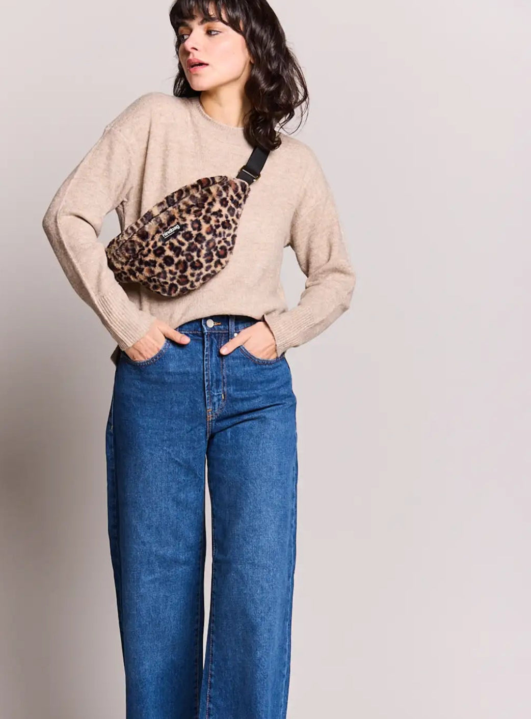 HINDBAG OLIVIA - Sac banane Léo fourrure 🐆