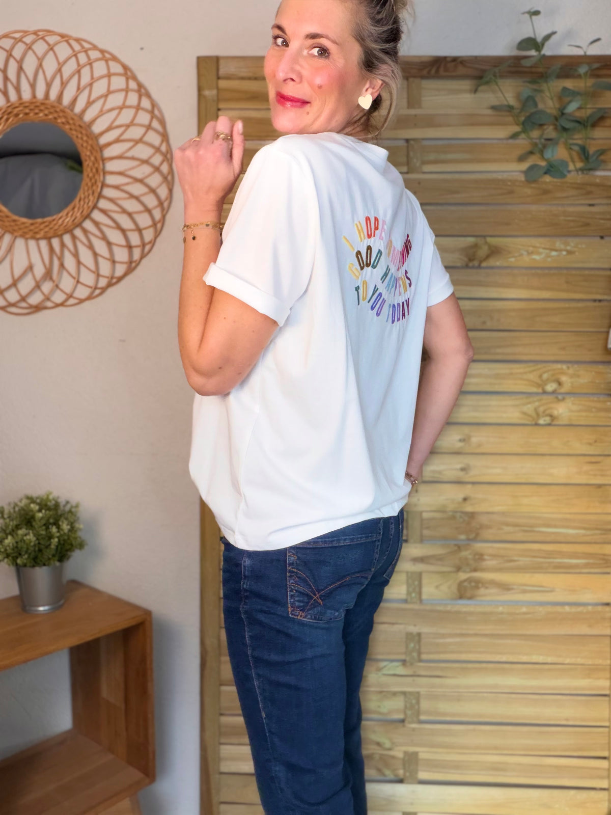 Tee shirt I HOPE SOMETHING GOOD HAPPENS TO YOU TODAY - MORAG - FIN DE SÉRIE