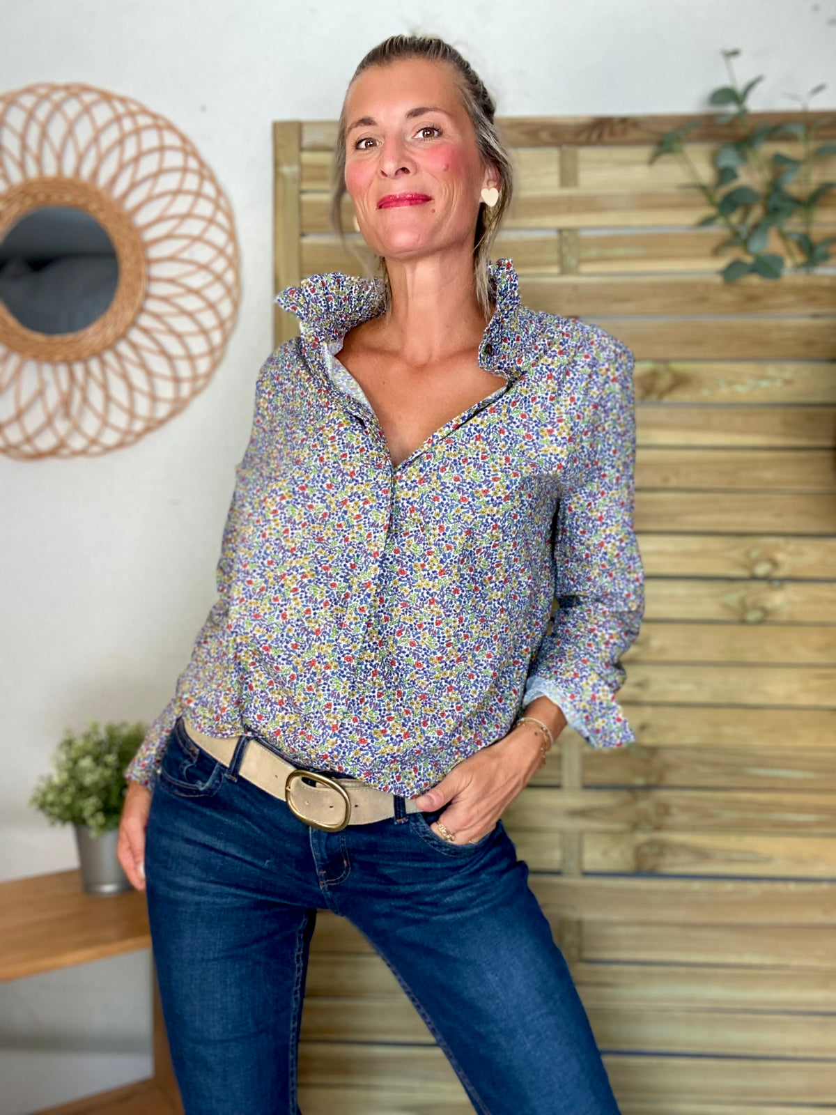 Chemise imprimée Liberty bleu, col victorien volanté CHARLOTTE - FIN DE SÉRIE