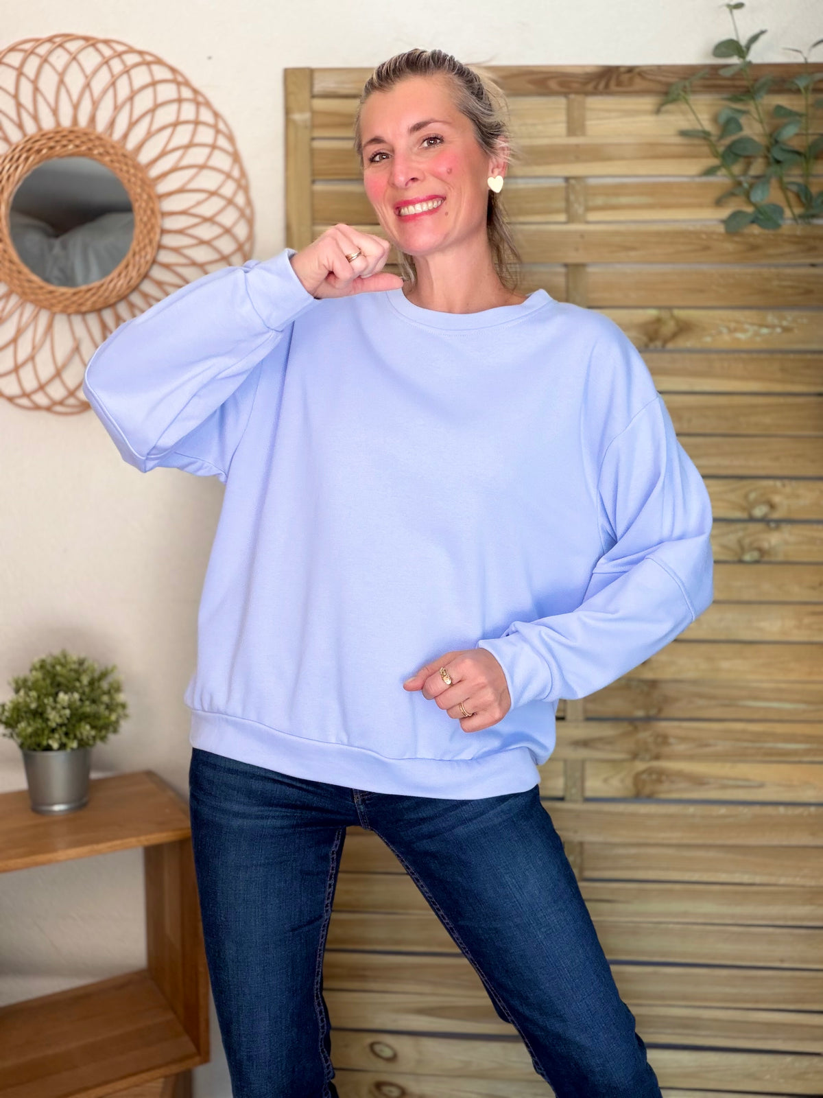⚡️ ARRIVAGE • Sweat oversized GOOD VIBES ALYSSA bleu ciel/blanc