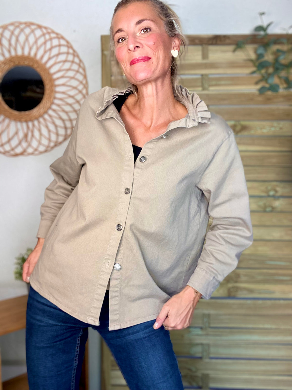 Veste / Chemise en coton, col victorien volanté Beige taupe LISON