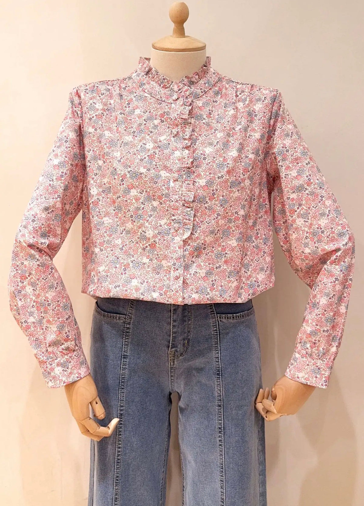 Chemise imprimée Liberty rose clair, col volanté SOLANE (DÉSTOCKAGE sur Taille S)