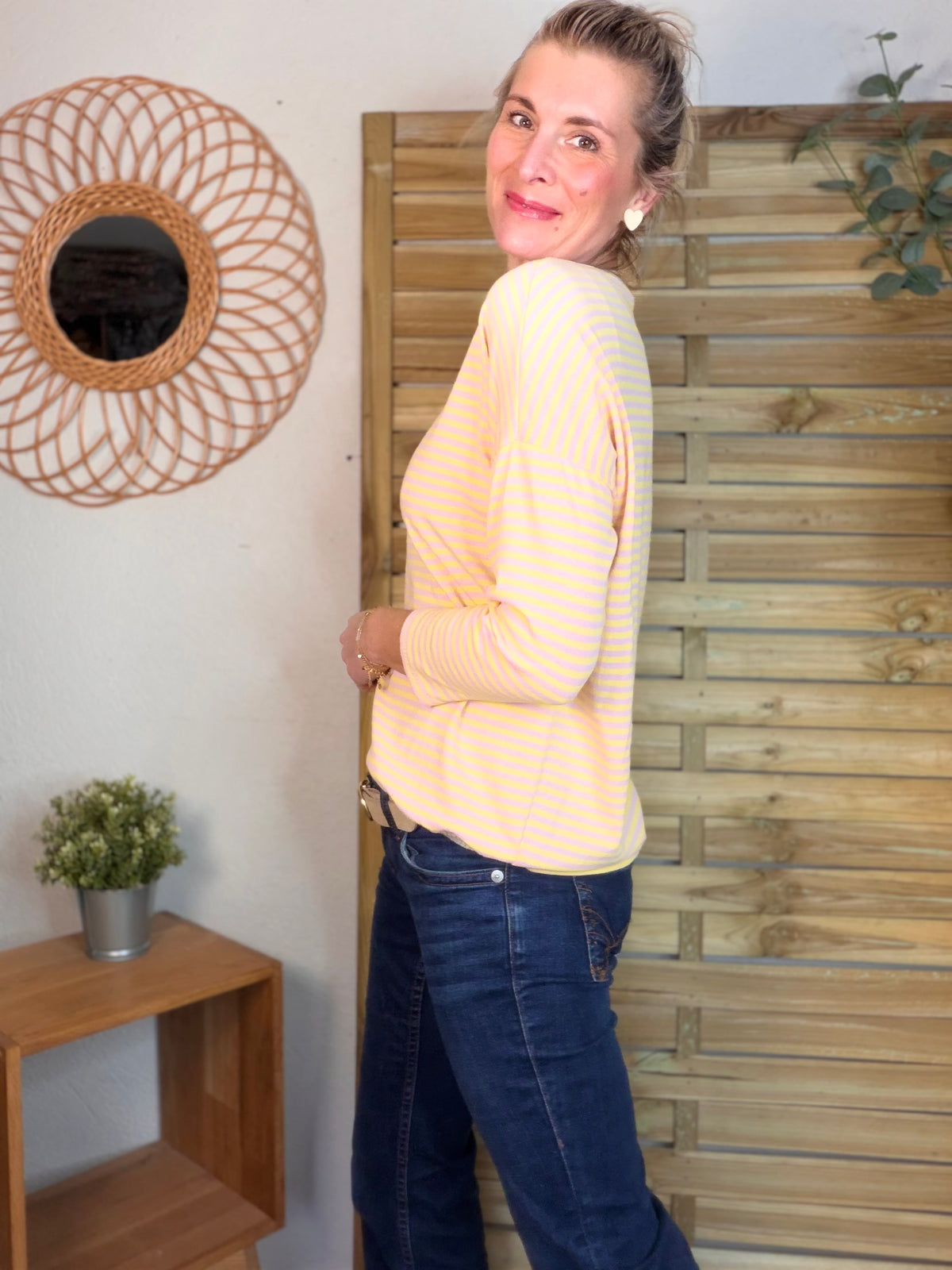 Pull fin rayé ample ROMANE - Rose/Jaune - FIN DE SÉRIE