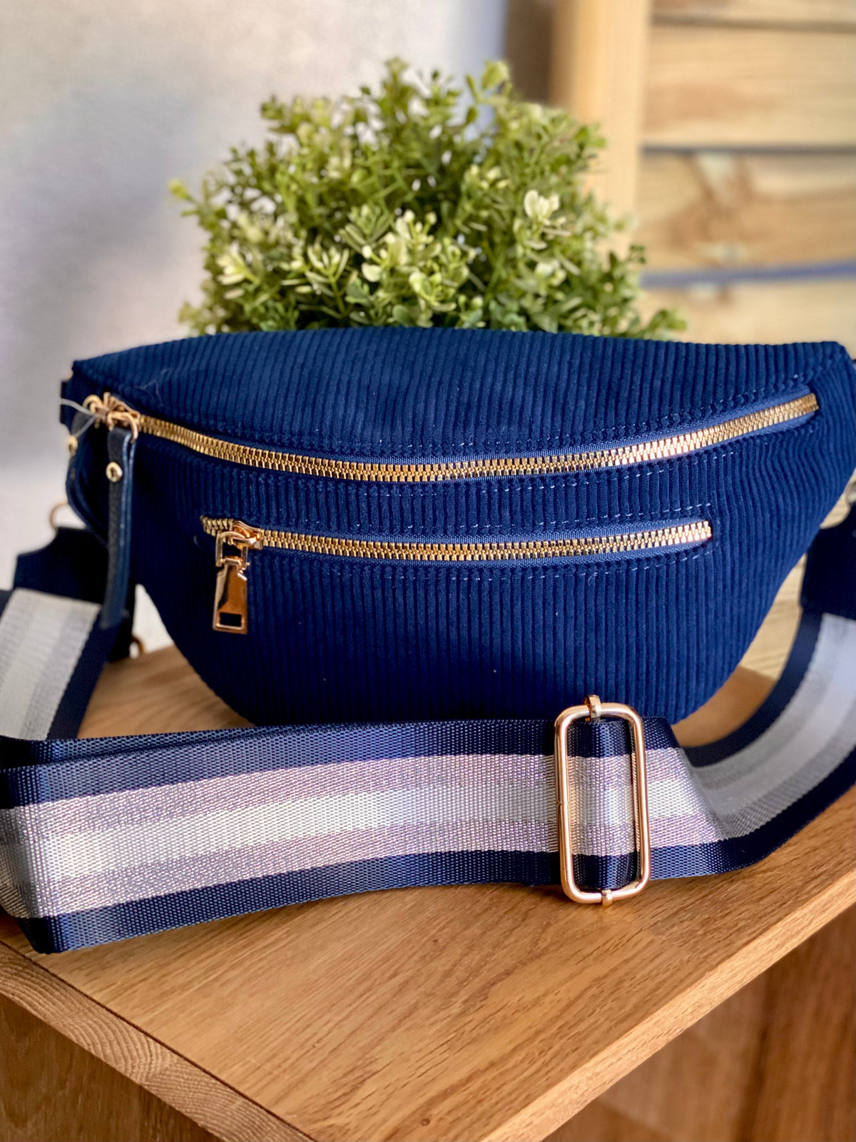 Sac banane en velours côtelé 2 zips et sangle fantaisie - CHARLY - Bleu marine (côtelé fin)