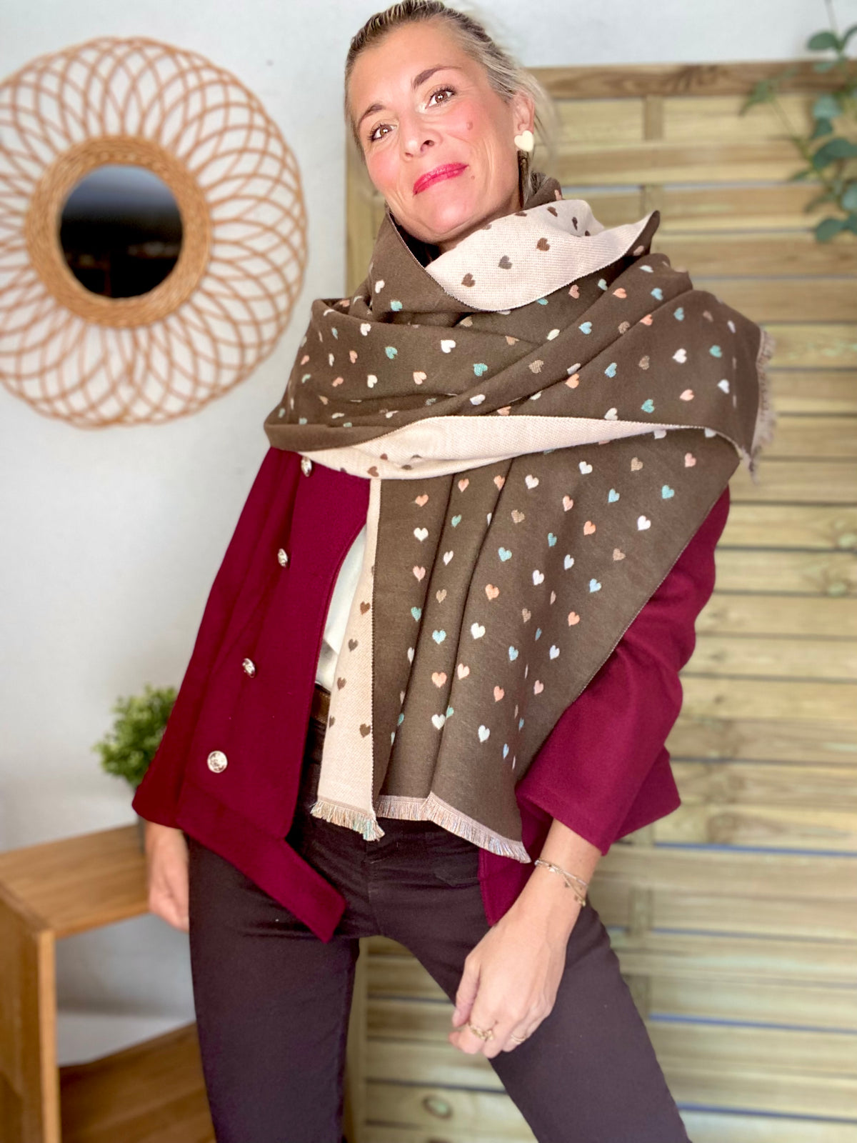 Écharpe douce réversible Coeurs SIMONE - Choco / Beige 💙🩷💛