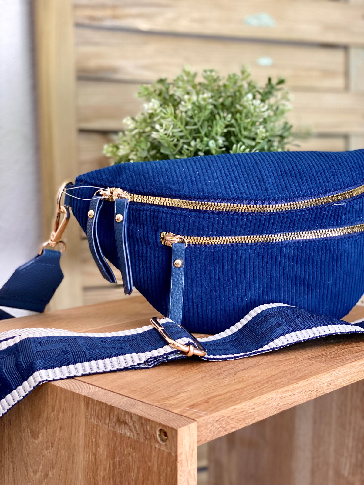 Sac banane en velours côtelé 2 zips et sangle fantaisie - CHARLY - Bleu marine (côtelé fin)
