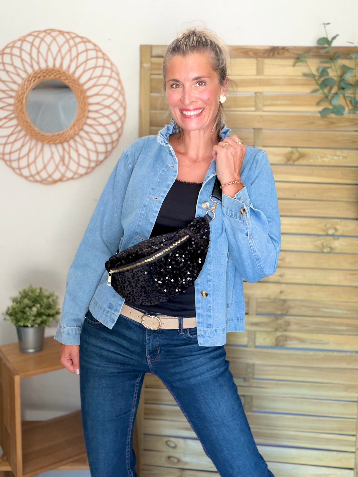 ⚡️ ARRIVAGE - Sac banane velours à sequins DAISY - Noir