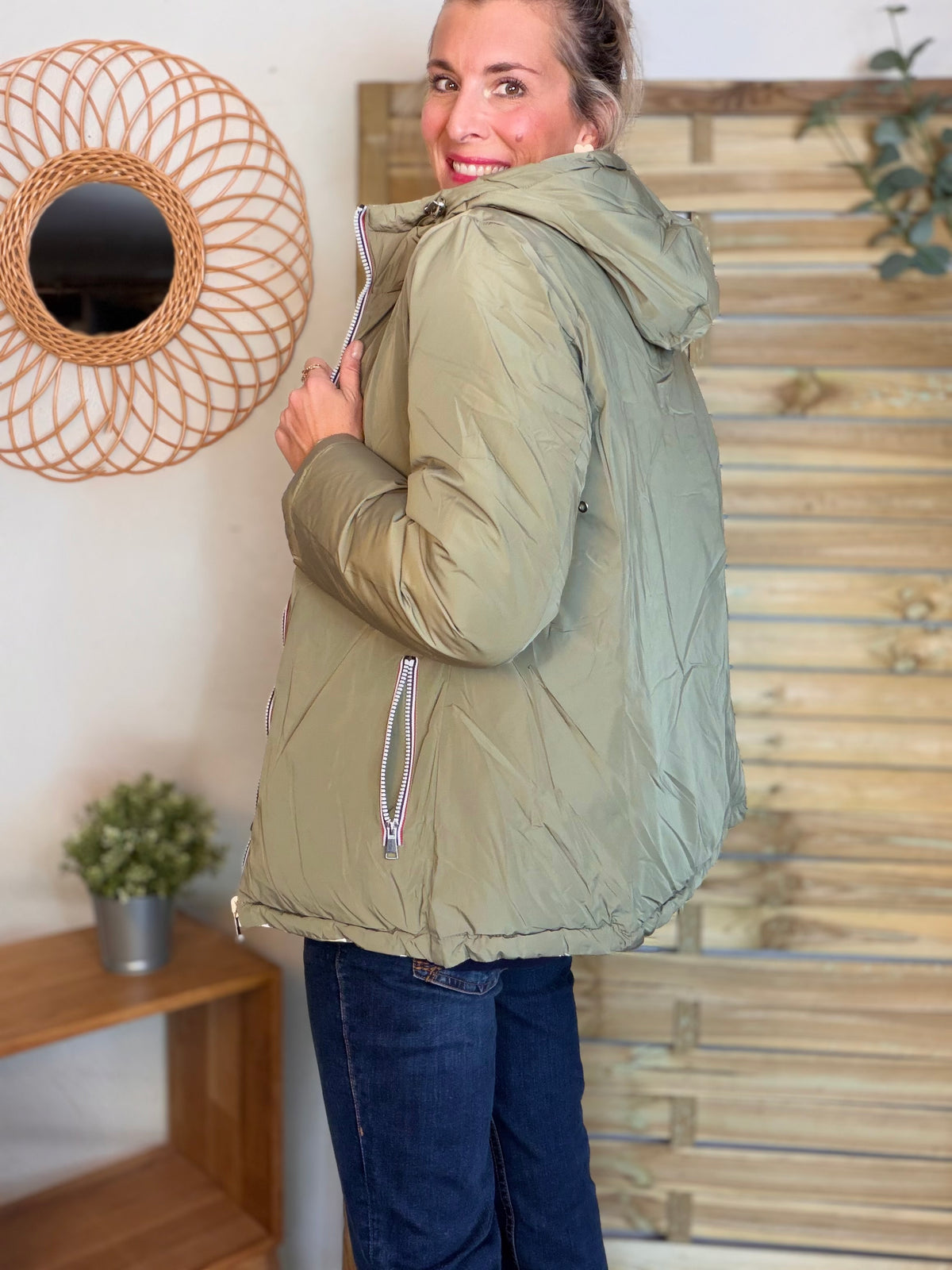 Doudoune imperméable réversible ANGÈLE COURT - Kaki clair - MELYA MELODY (DÉSTOCKAGE sur Taille S)