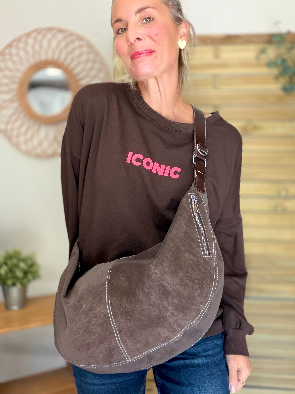 Sac besace XXL en simili cuir brossé - HAROLD Chocolat