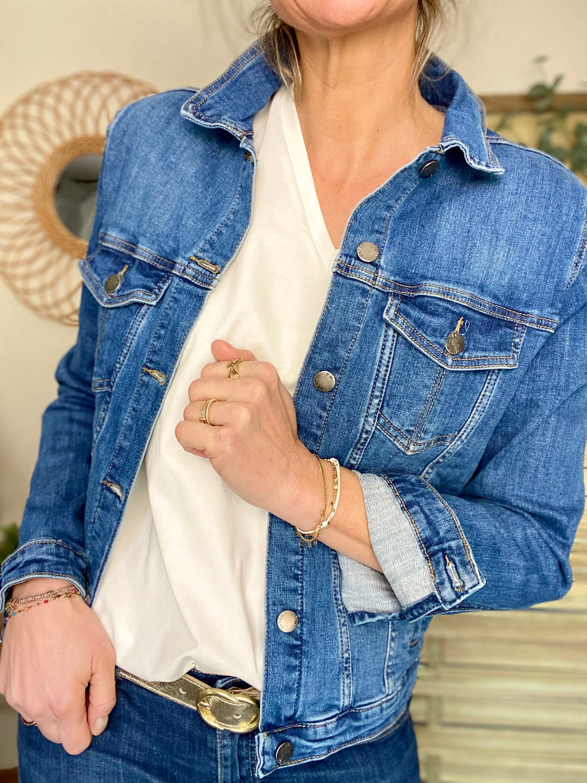 Veste en jean broderie AMOUR - PAULINE - FIN DE SÉRIE