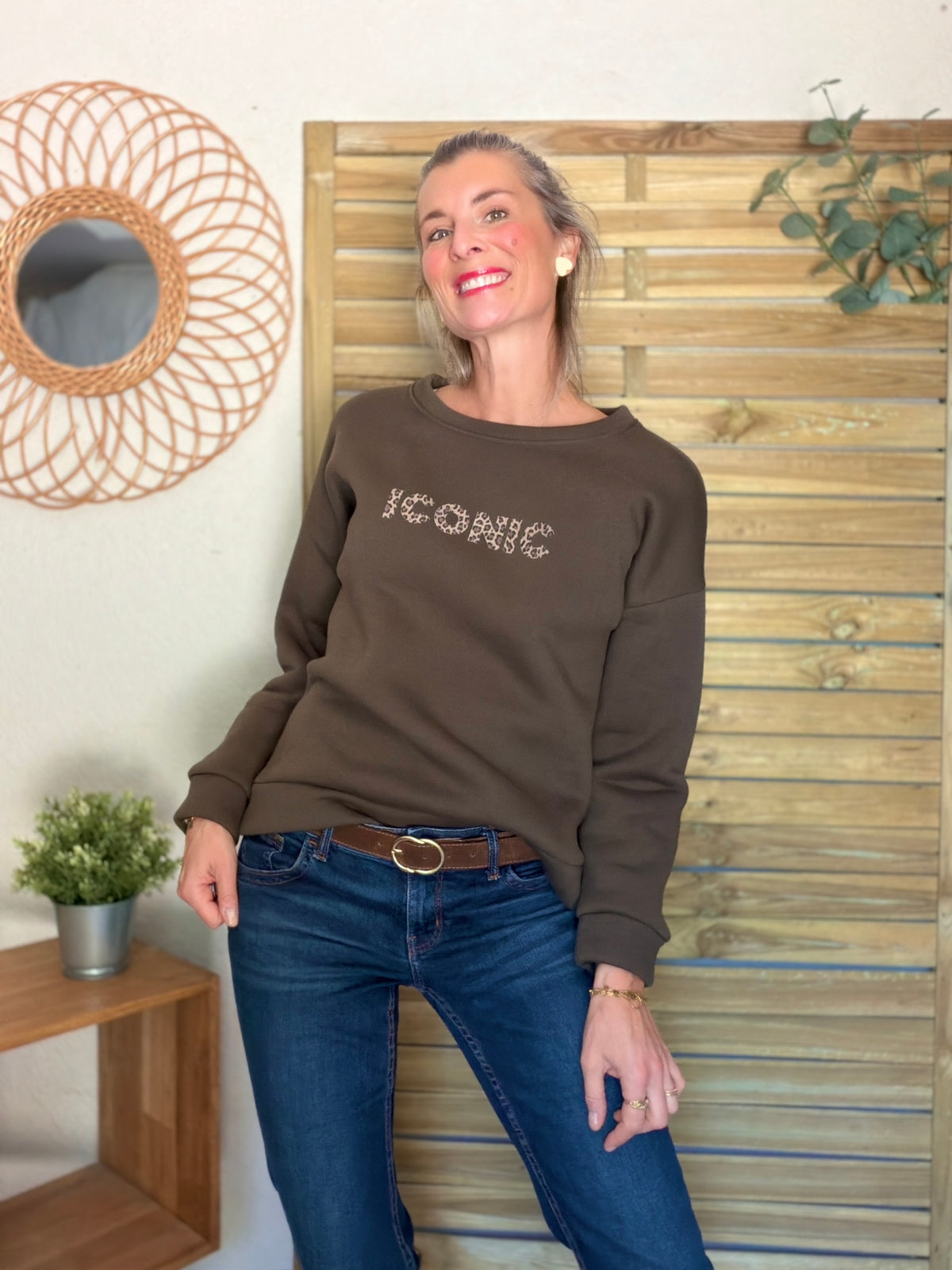 Sweat ICONIC Léo molleton ISALINE - Kaki