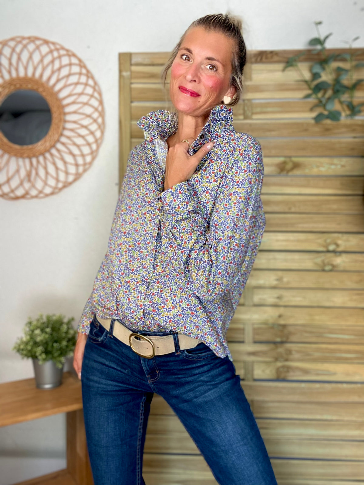 Chemise imprimée Liberty bleu, col victorien volanté CHARLOTTE - FIN DE SÉRIE