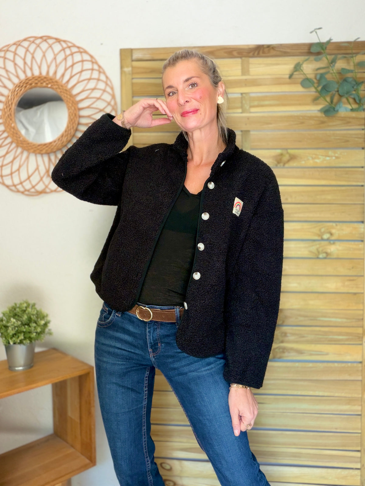 Veste Sherpa boutonnée écusson Arc-en-ciel ÉNORA Noir