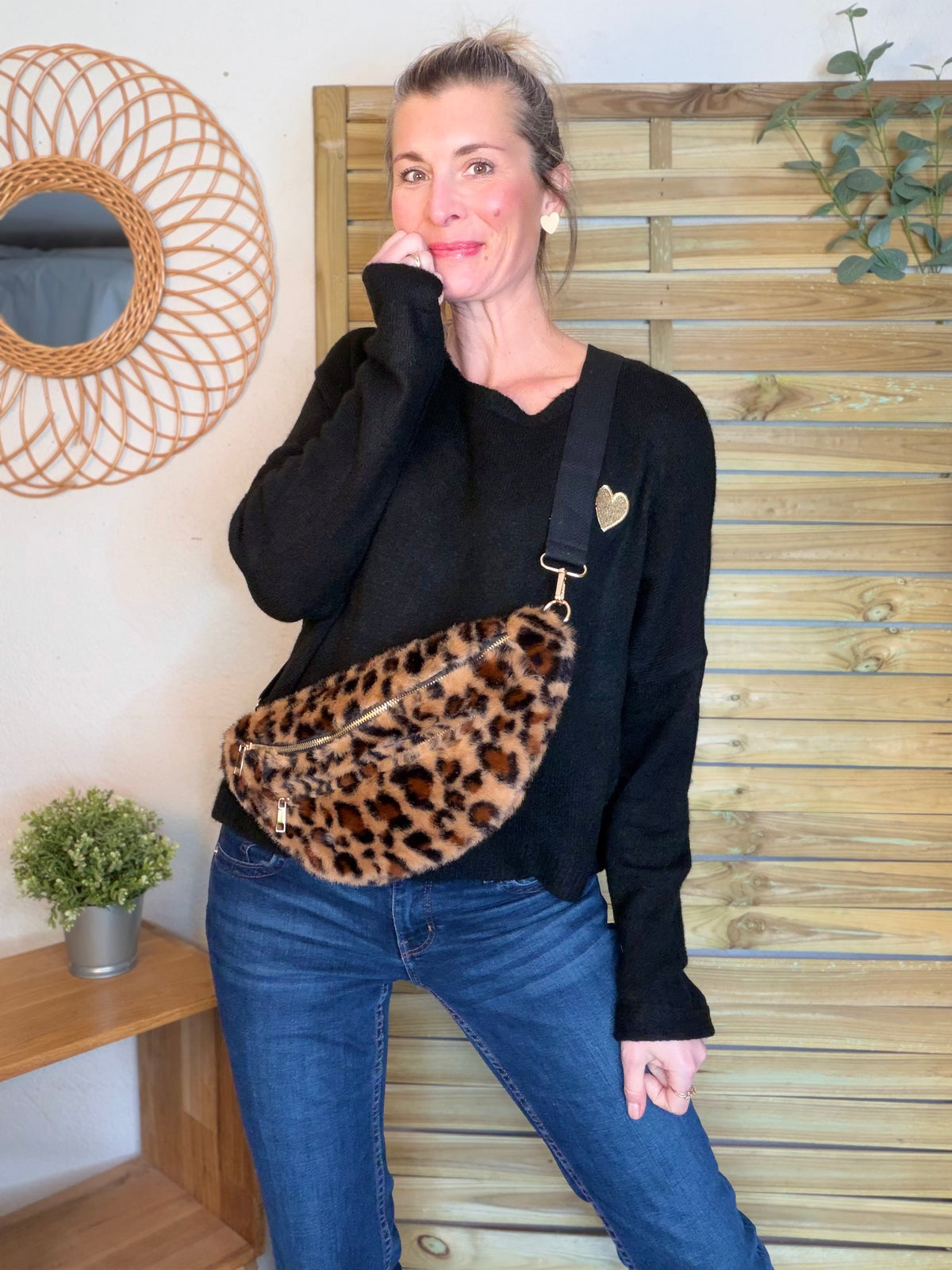 Sac banane L avec poche zippée avant, fourrure Léo Camel - STACEY 🐆