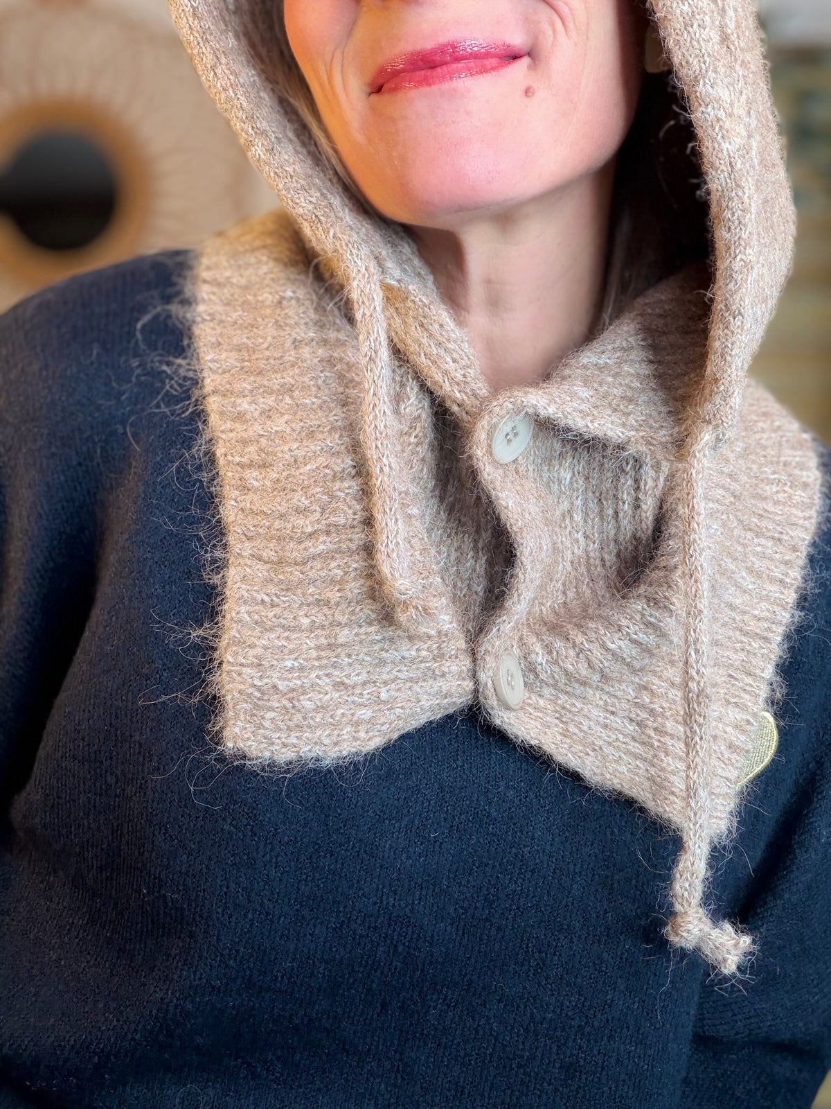 Col cagoule LORIE en maille avec boutons - Taupe