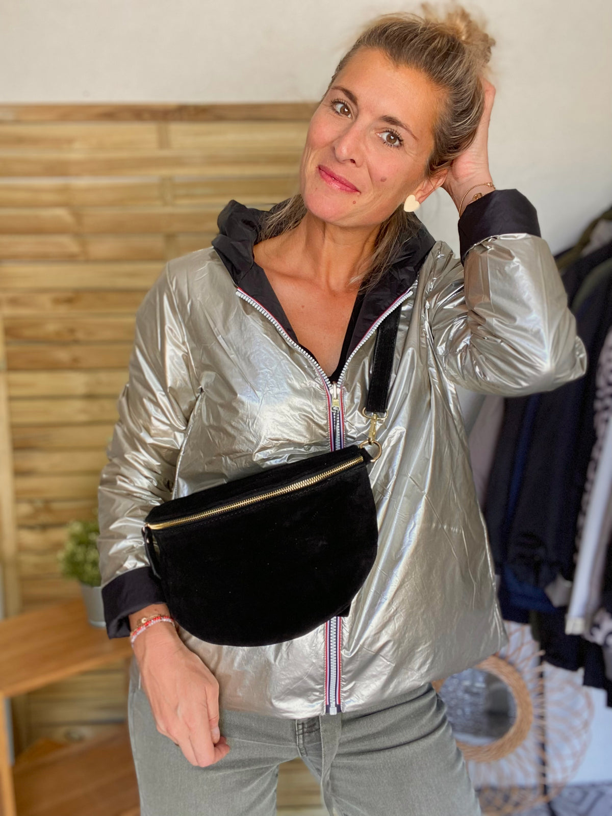 Sac banane XL en cuir velours 30cm JUDY - Noir