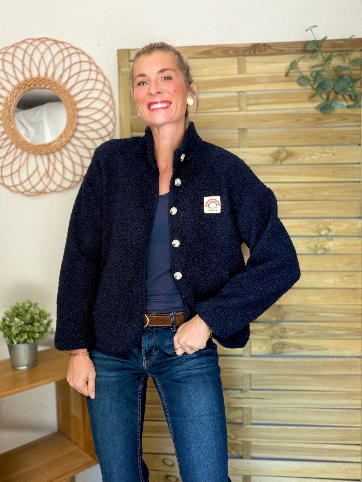 Veste Sherpa boutonnée écusson Arc-en-ciel ÉNORA Bleu marine