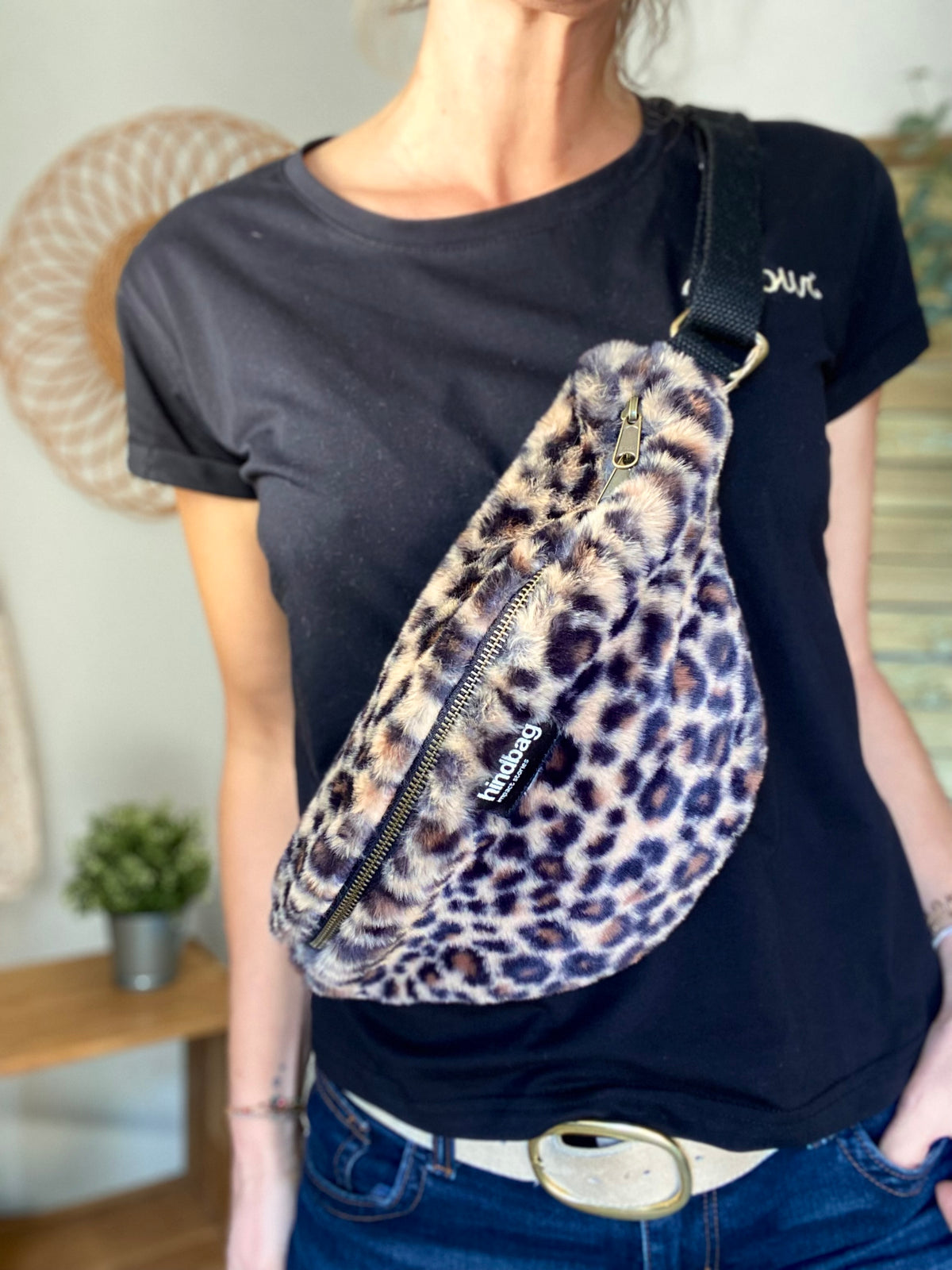 HINDBAG OLIVIA - Sac banane Léo fourrure 🐆
