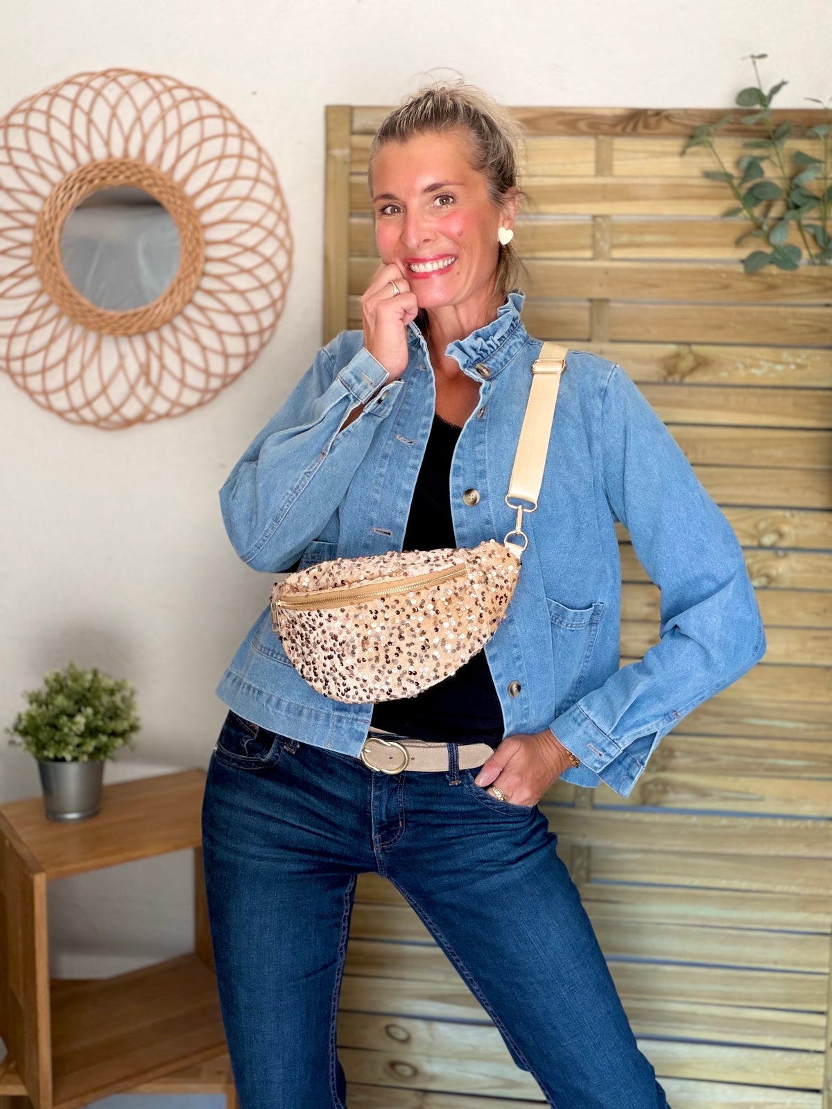 ⚡️ ARRIVAGE - Sac banane velours à sequins DAISY - Beige Or