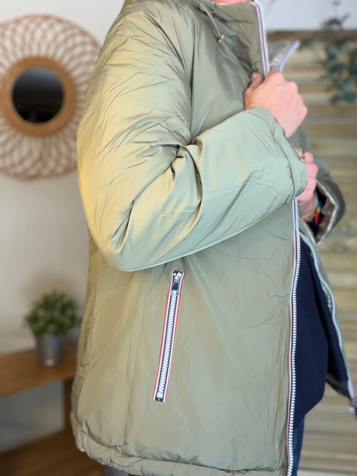 Doudoune imperméable réversible ANGÈLE COURT - Kaki clair - MELYA MELODY (DÉSTOCKAGE sur Taille S)
