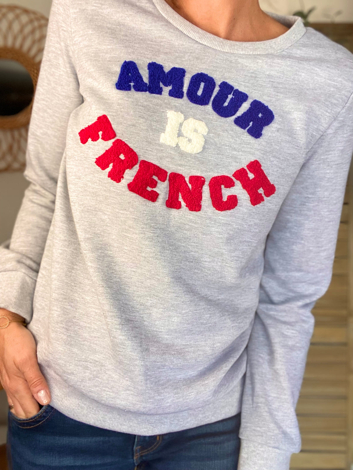 Sweat AMOUR IS FRENCH - OPHELIA - Gris / Tricolore 🇫🇷 FIN DE SÉRIE