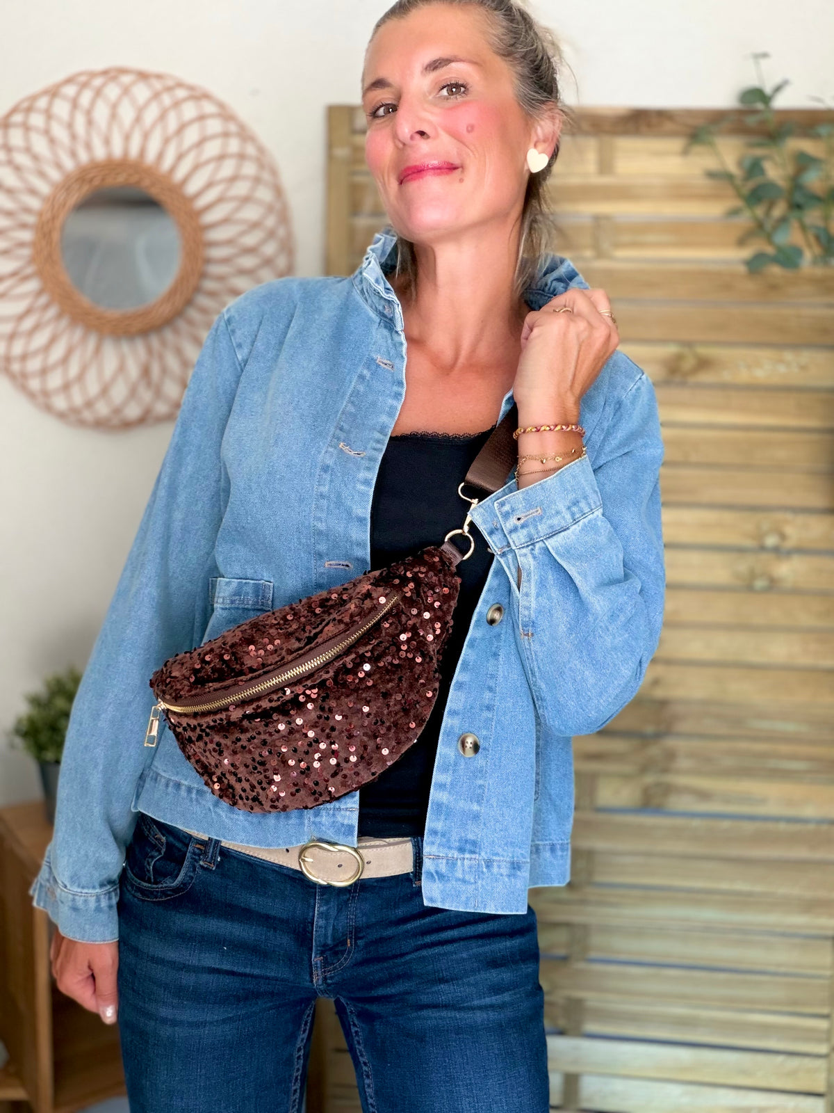 ⚡️ ARRIVAGE - Sac banane velours à sequins DAISY - Choco