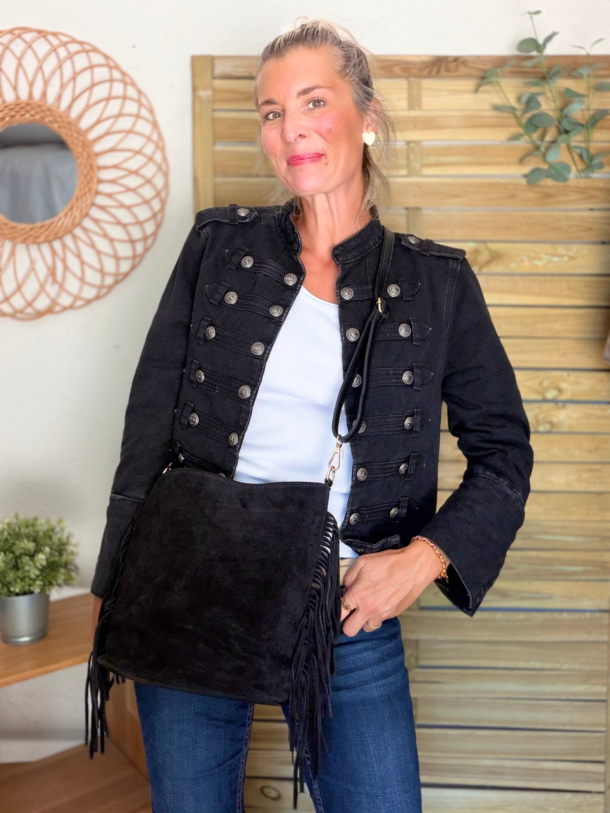Sac seau en cuir daim avec franges KYLIE - Noir
