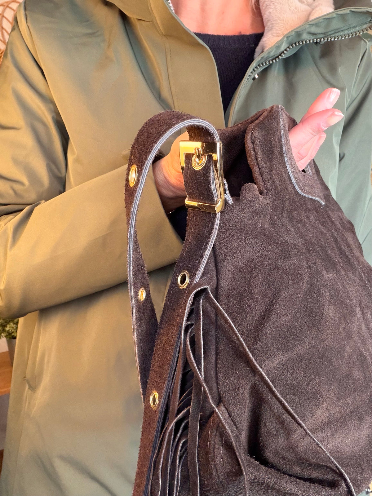 Sac en cuir daim avec franges LOGAN - Chocolat