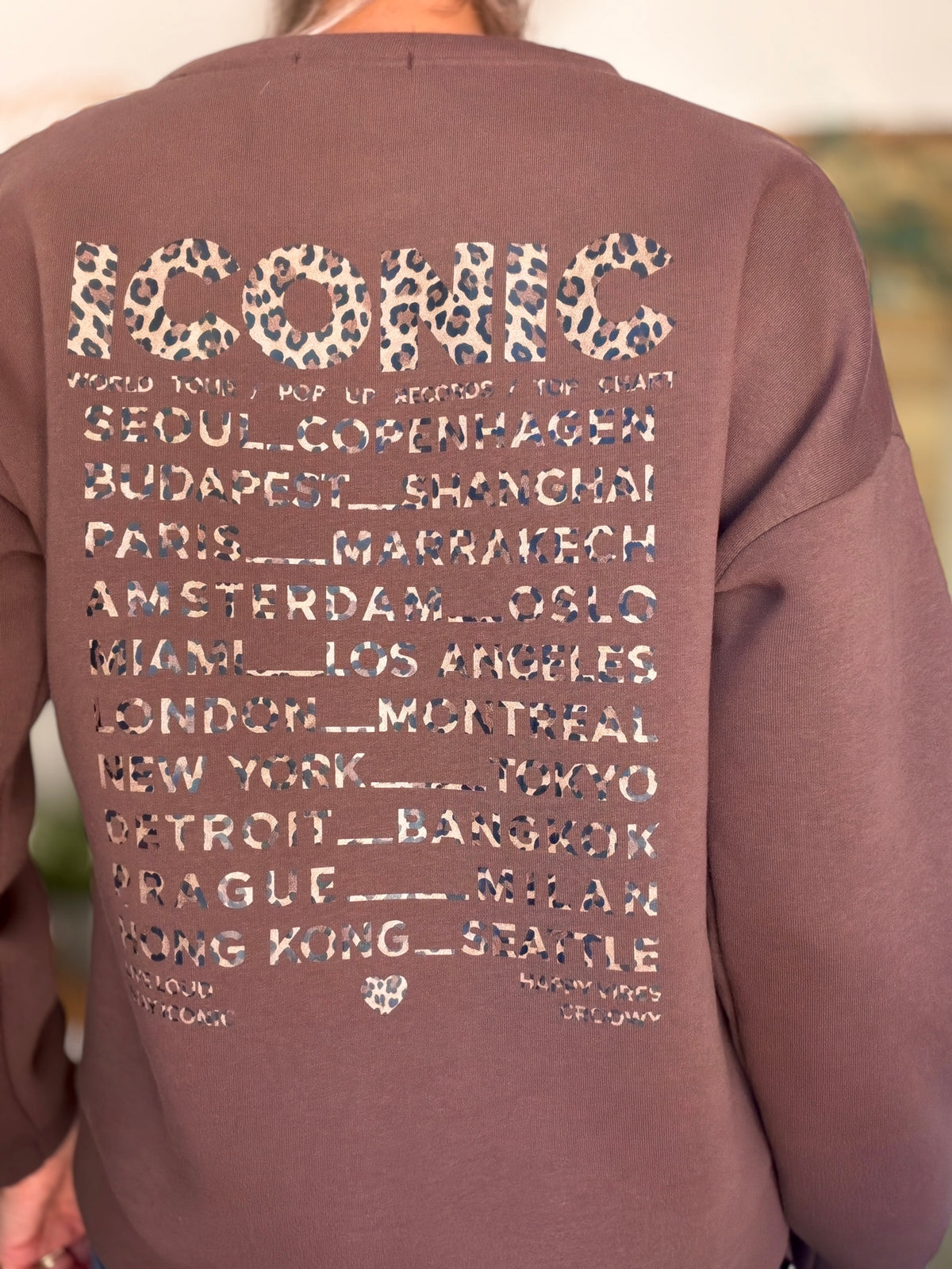 Sweat ICONIC Léo molleton ISALINE - Chocolat
