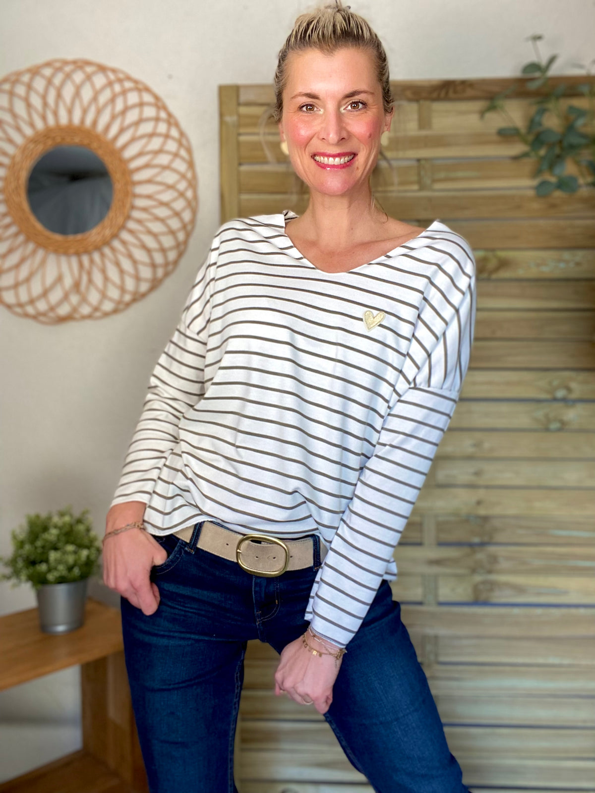 Pull fin rayé col V avec ou sans coeur doré 💛 NOLWENN - Kaki