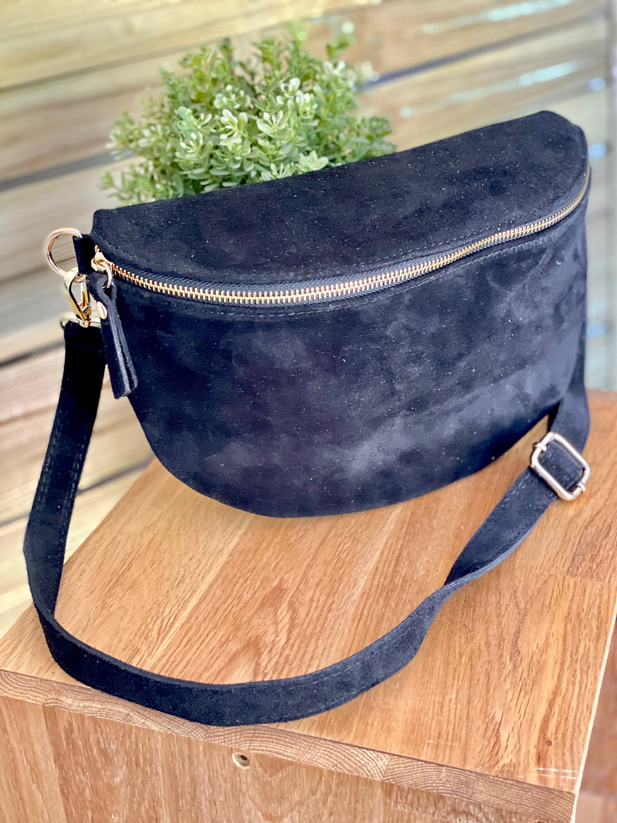 Sac banane XL en cuir velours 30cm JUDY - Noir