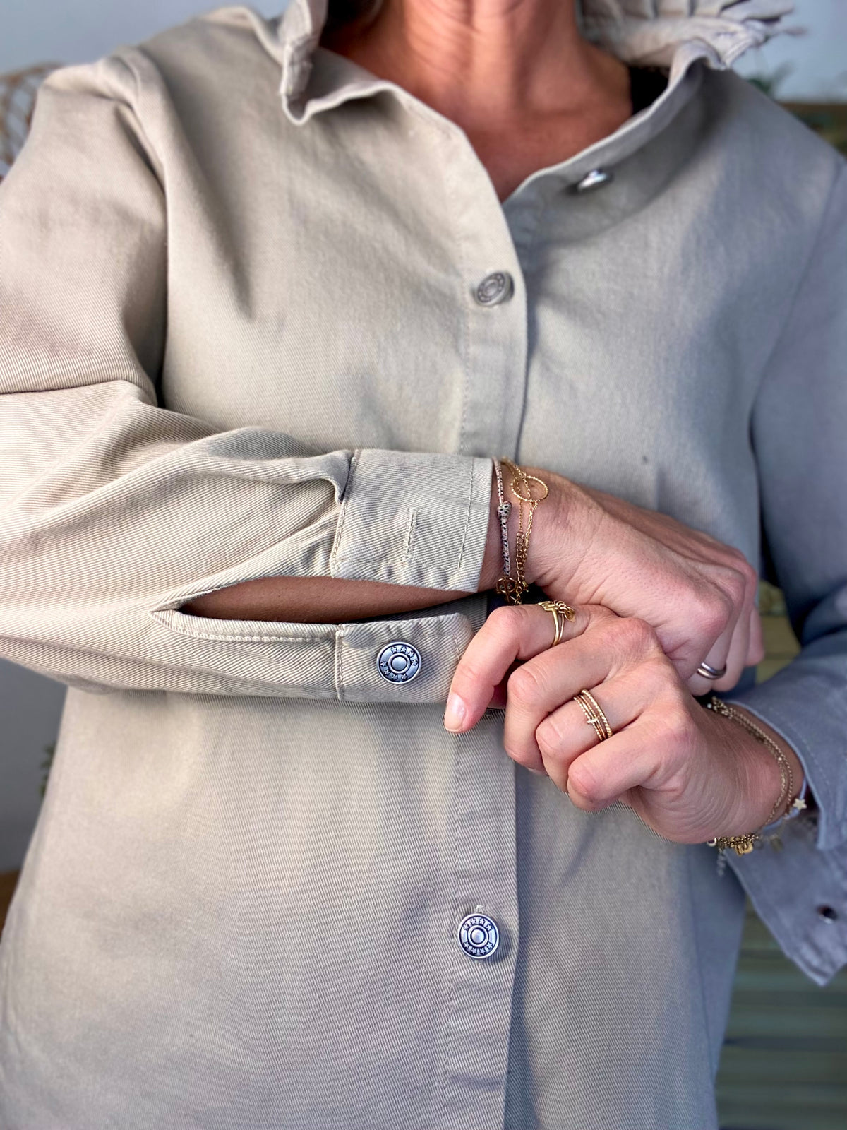 Veste / Chemise en coton, col victorien volanté Beige taupe LISON