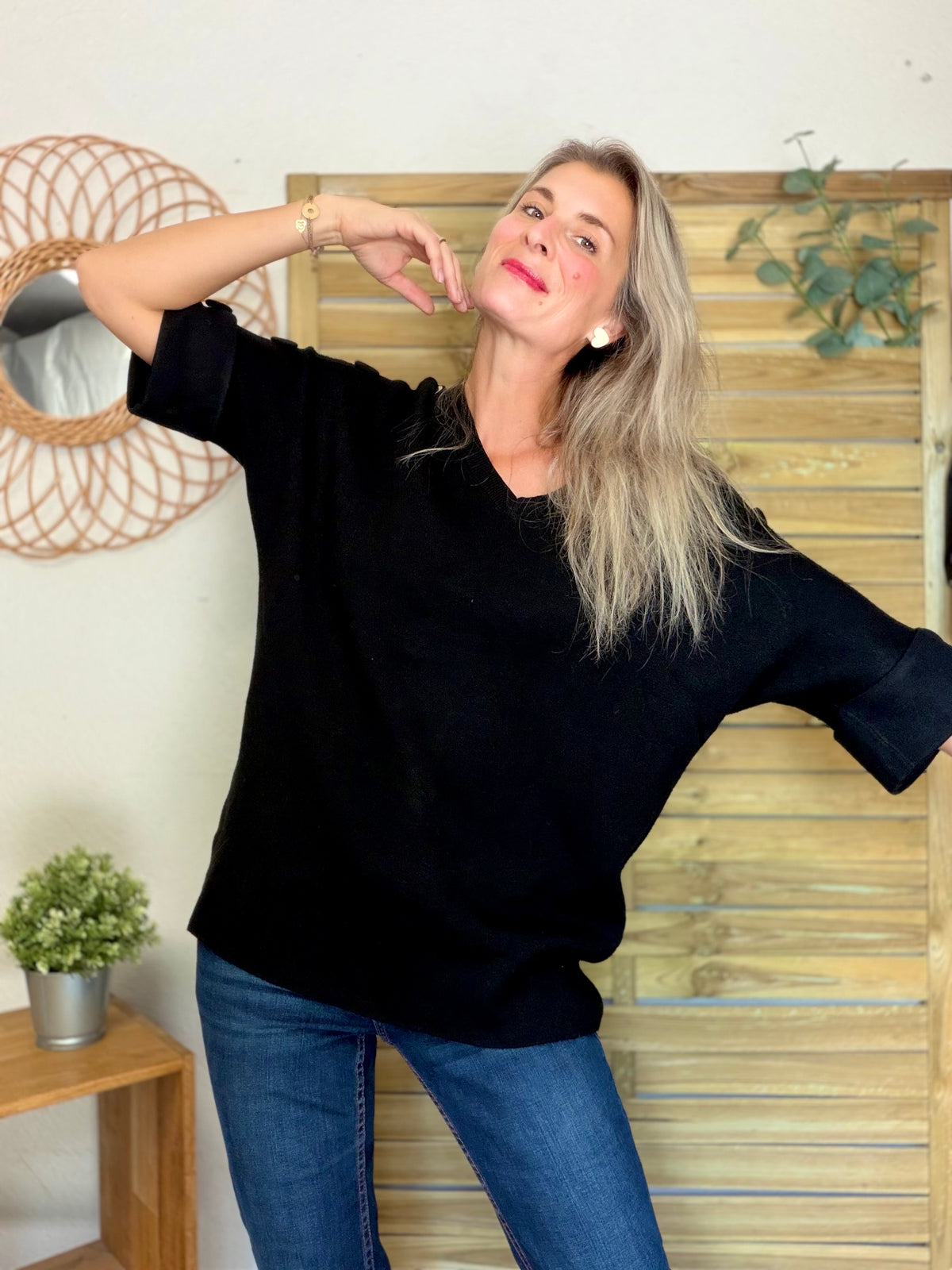 Pull long, col V, ornements boutons CHIARA Noir