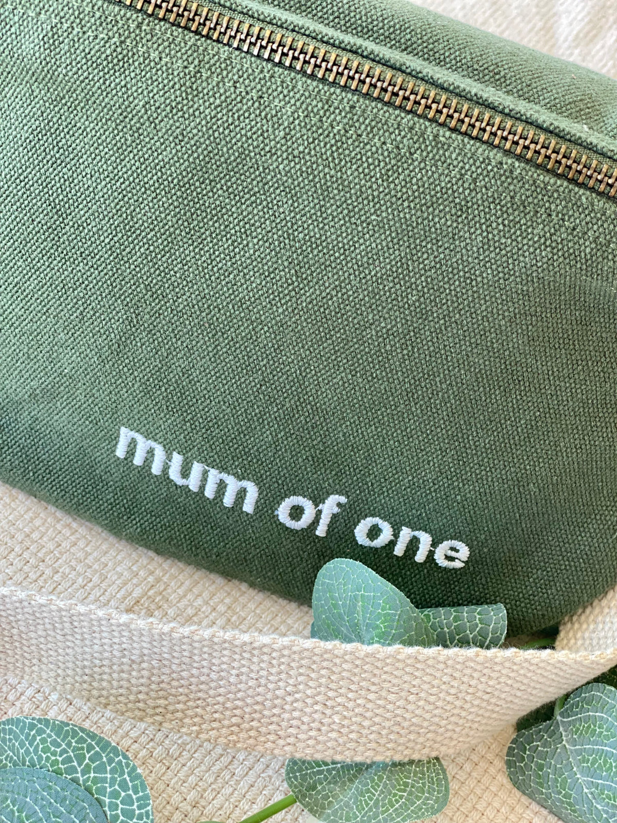 Sac banane en toile MUM OF - Kaki - FAMILY IMPACT STORIES - FIN DE SÉRIE