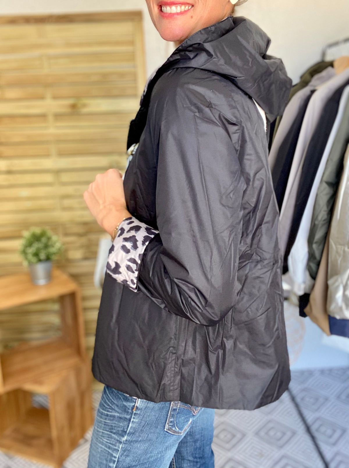 LAURA JO - Imperméable réversible rembourré LOUISON COURT - Noir / léo • DÉSTOCKAGE sur Taille XL