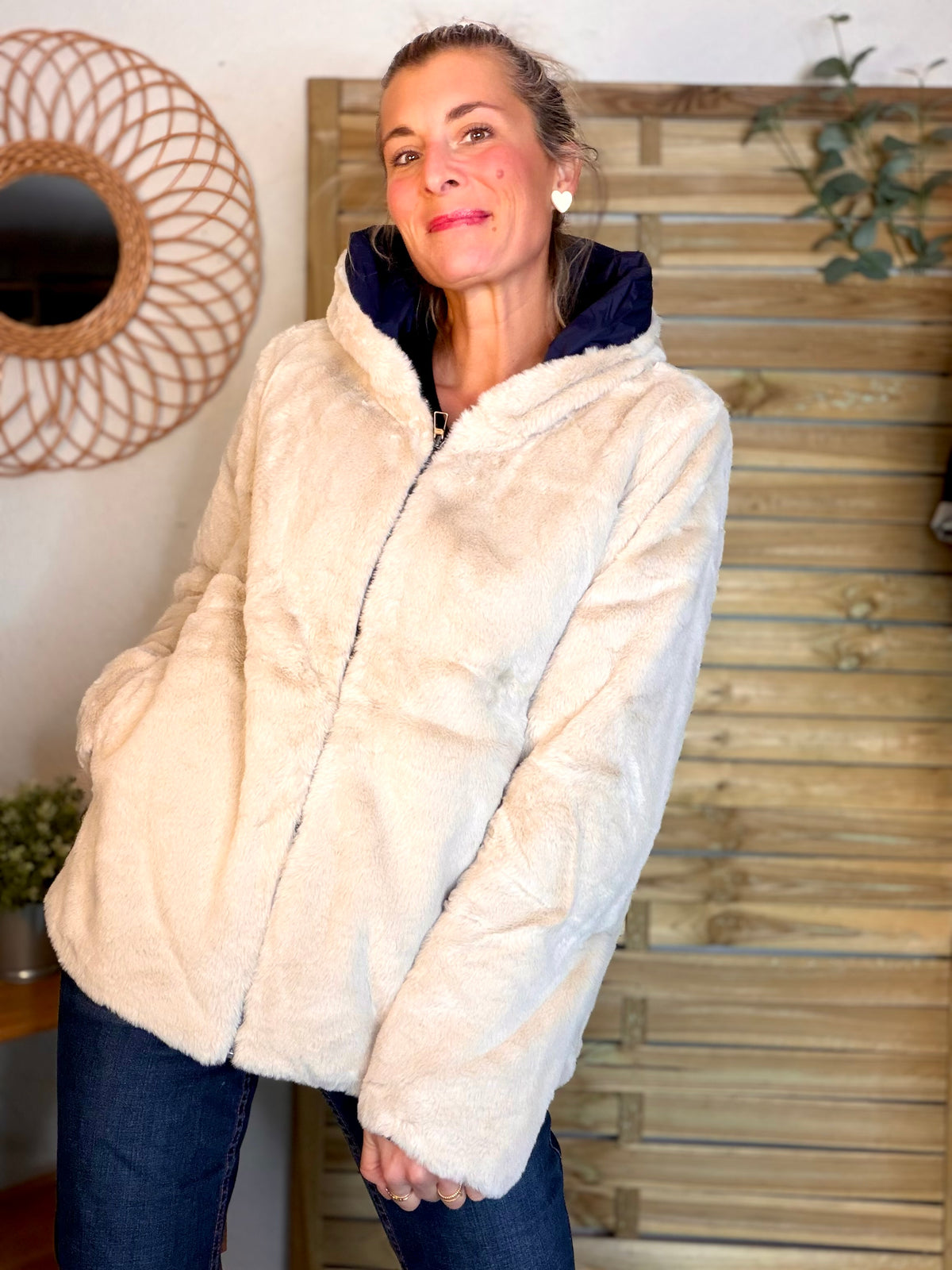 LAURA JO - Parka Imperméable réversible fourrée Marine / Beige ALIX Court • DÉSTOCKAGE