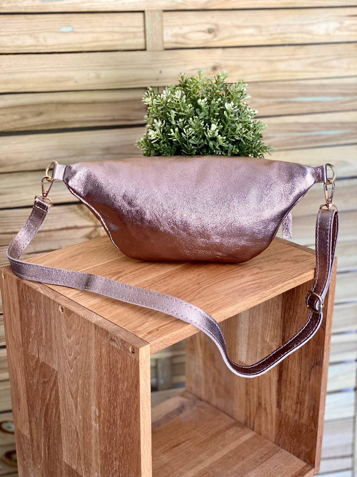 Sac banane en cuir irisé ERYN - Bronze (9 coloris)