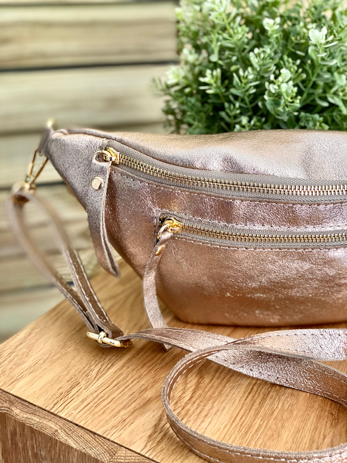 Sac banane en cuir irisé ERYN - Rose gold (9 coloris)
